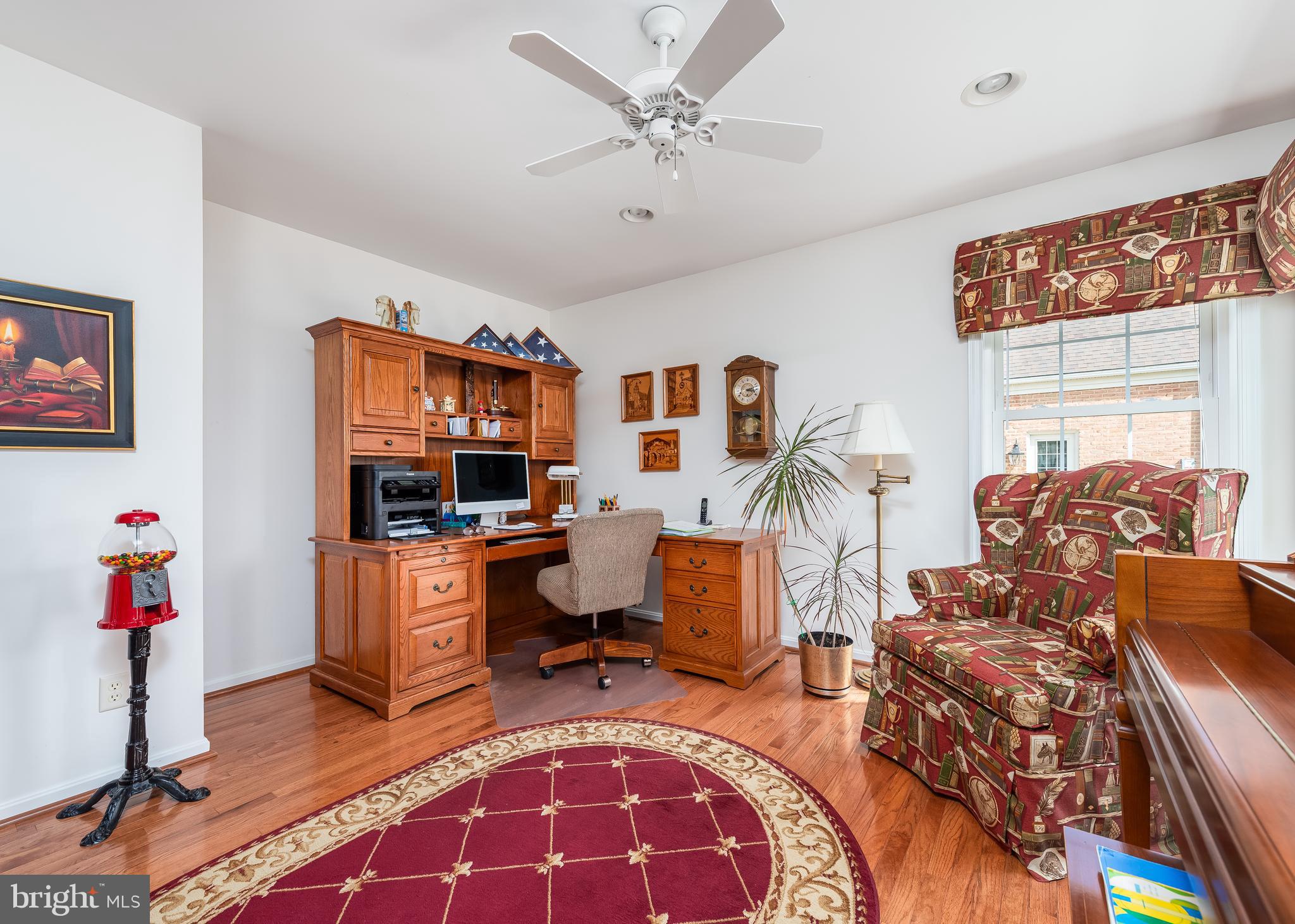 PENN NATIONAL GOLF COURSE COMMUNITY - Residential