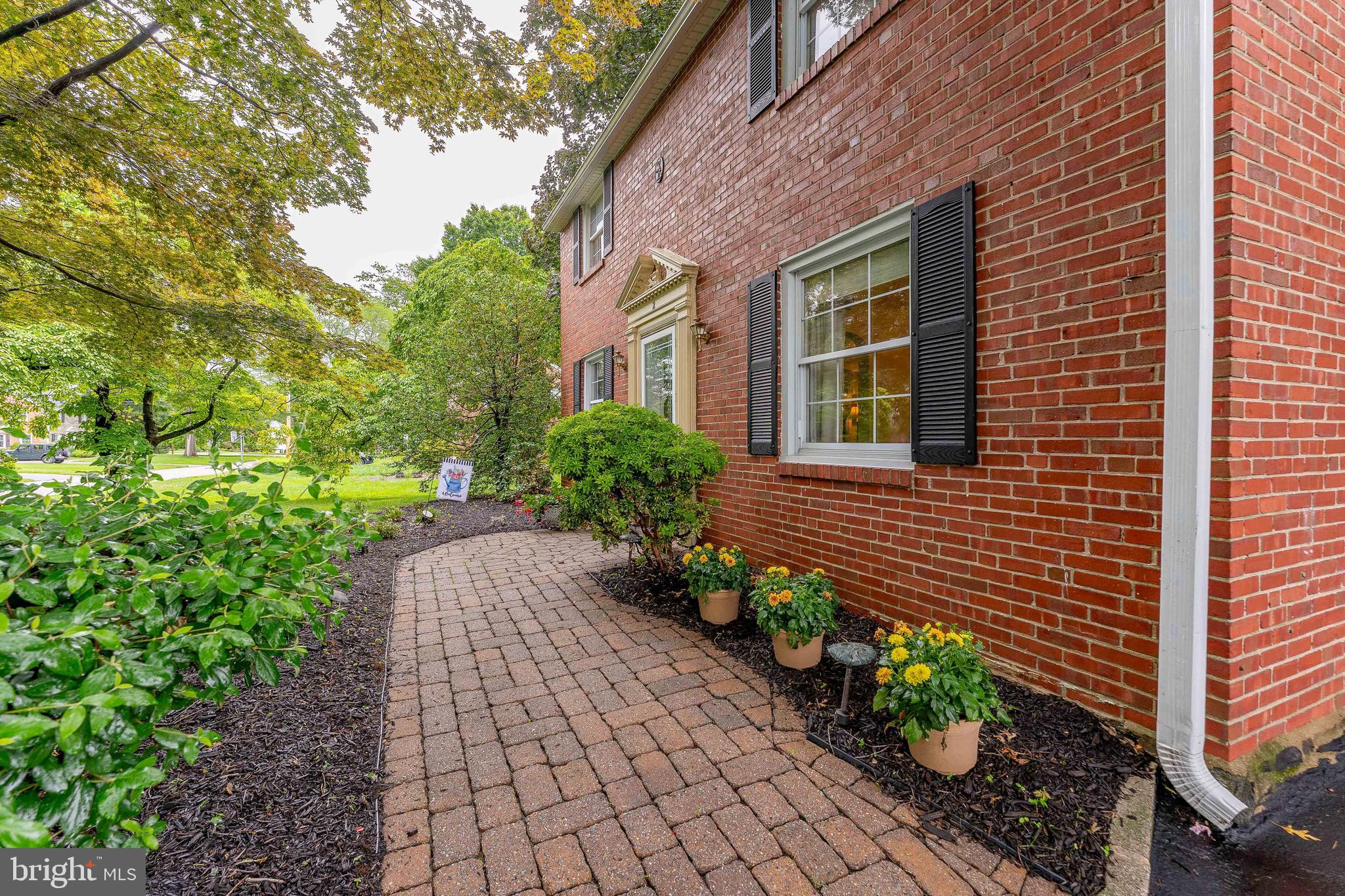 2 FAIRHILL ROAD
