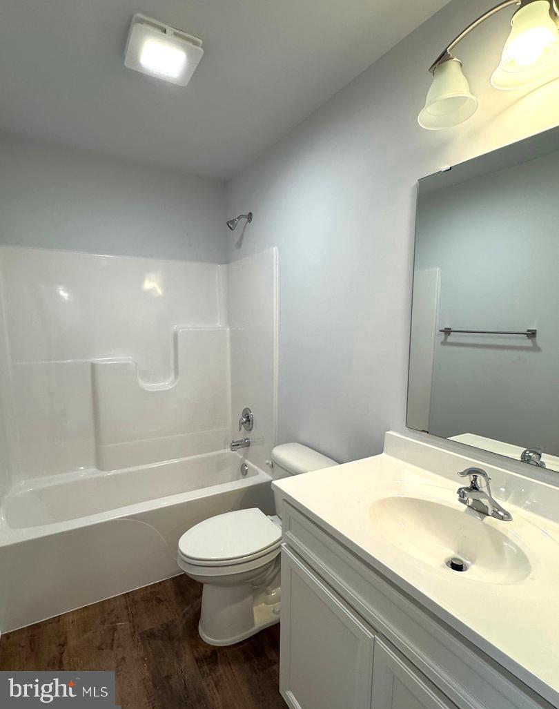 COMMUNITIES OF BURWELL - Residential Lease