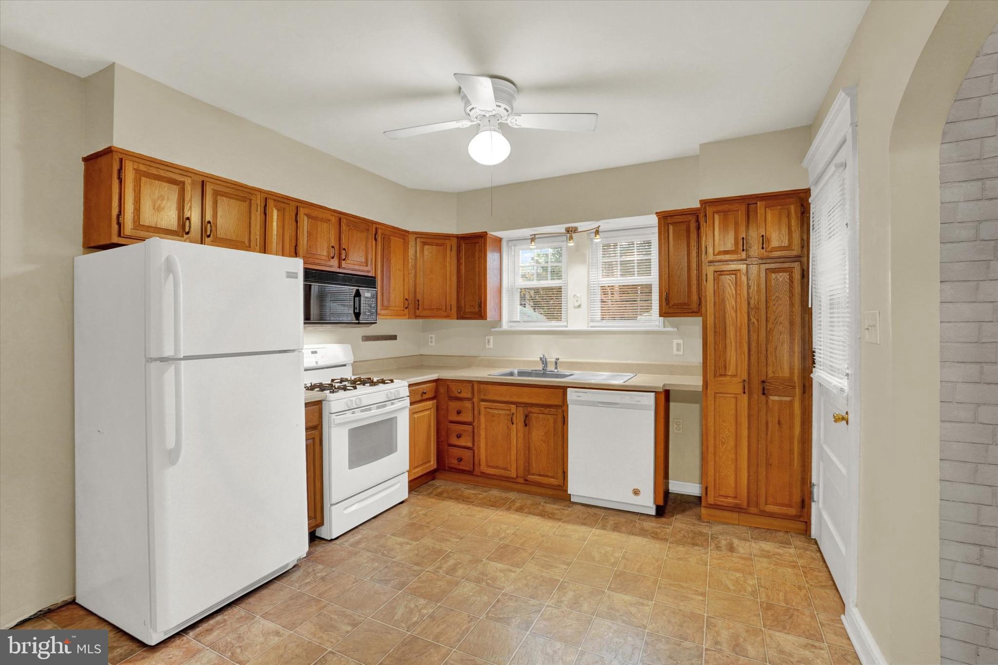 YORK COLLEGE - Residential