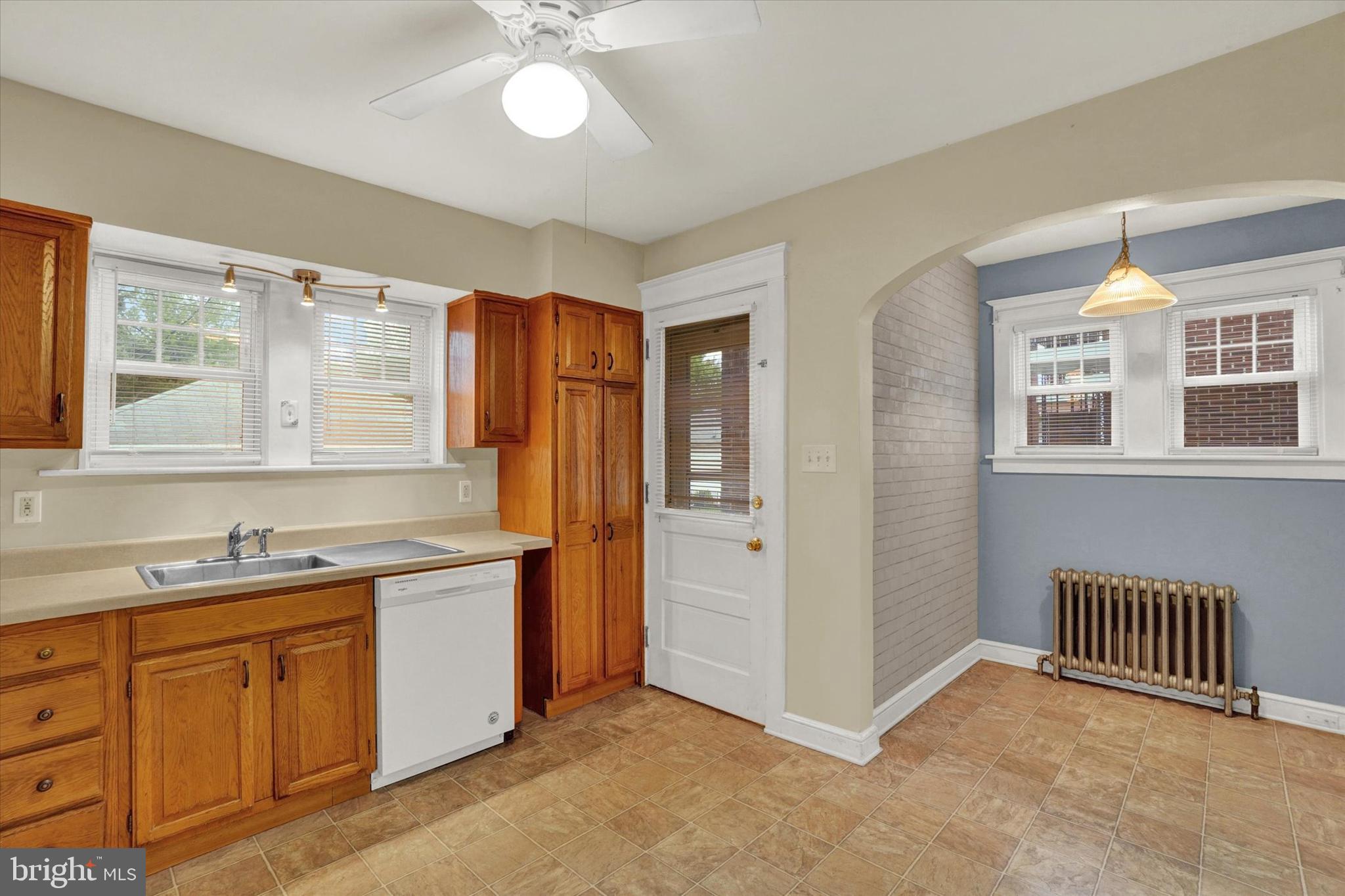 YORK COLLEGE - Residential