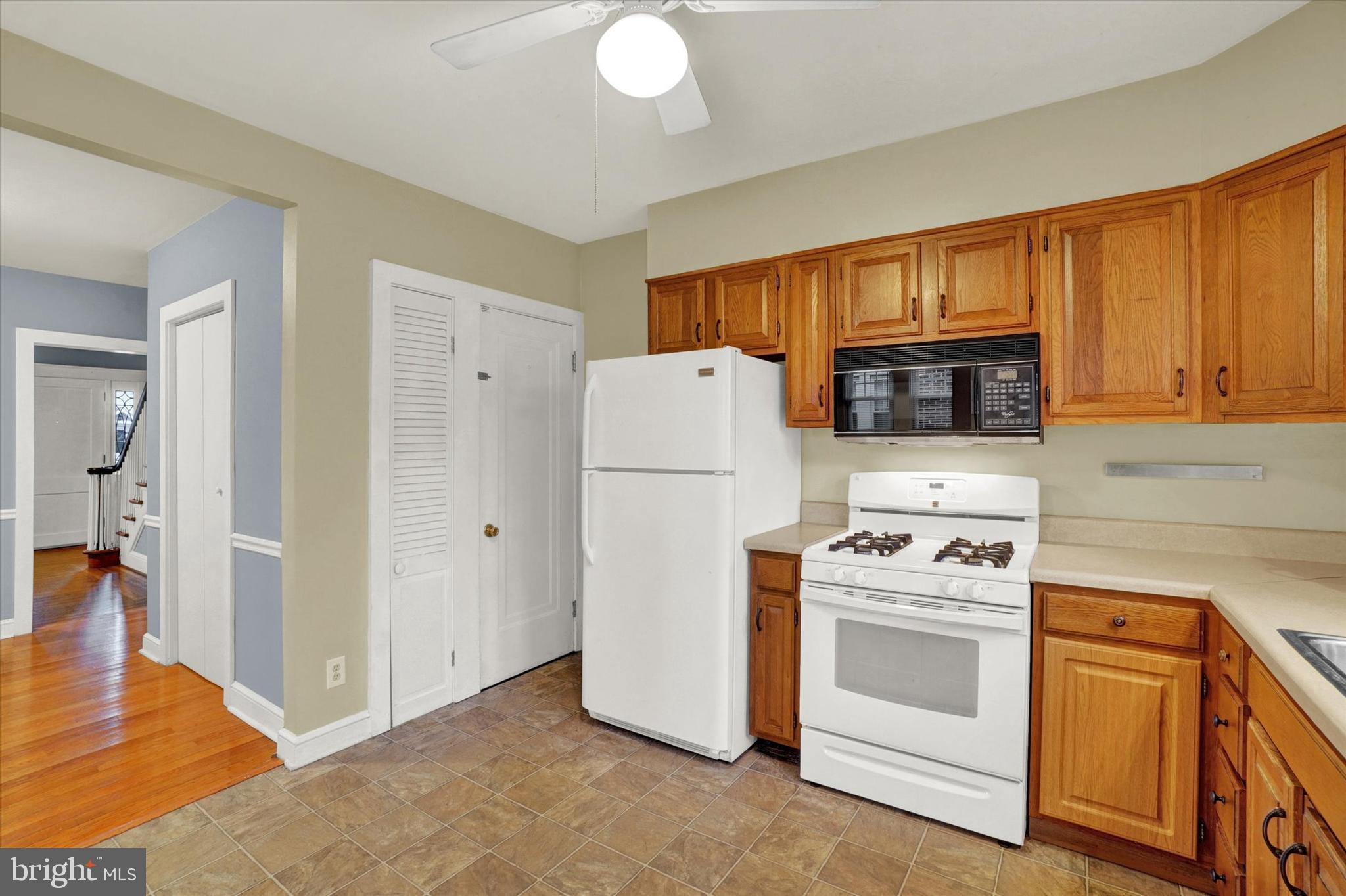 YORK COLLEGE - Residential