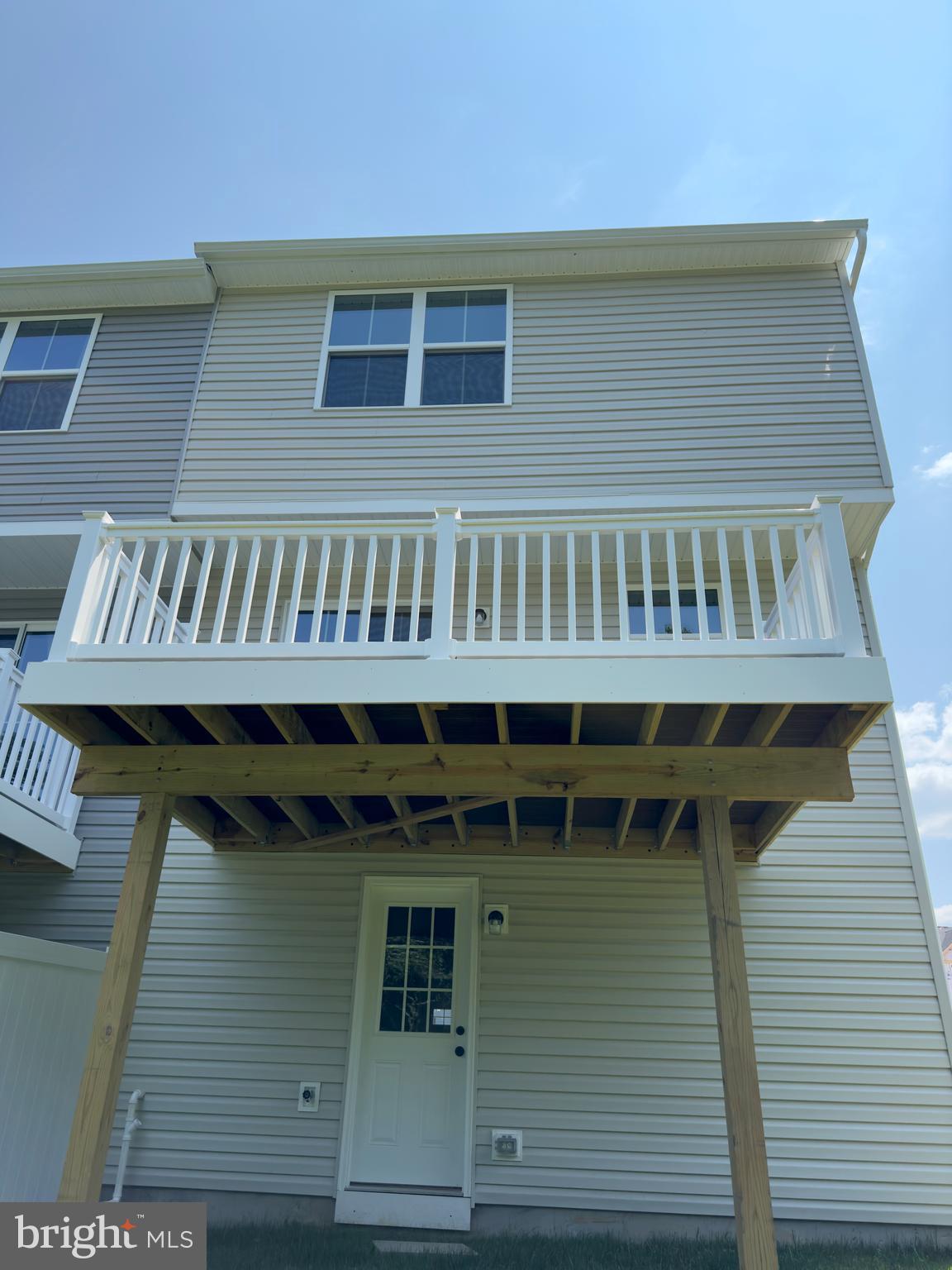 More pictures to come soon...
🏡 For Rent: 221 Hamilton Ln, Coatesville, PA 19320
Monthly Rent: $2,450
Bedrooms: 3
Bathrooms: 2 Full, 1 Half
Square Feet: 1,556
Available: Jul 1, 2025
Lease Term: 12–18 months
Security Deposit: $2,750
Property Overview:
This brand-new, three-story townhouse offers modern living in the desirable Valley Square Towns community. Built in 2024, the home features a spacious open floor plan, high-end finishes, and convenient access to major routes and local amenities.
✨ Interior Features:
Main Level: Open-concept living and dining area with recessed lighting and luxury vinyl plank flooring.
Kitchen: Eat-in kitchen with granite countertops, stainless steel appliances, and modern cabinetry.
Upper Levels: Three generously sized bedrooms with ample closet space.
Bathrooms: Two full bathrooms and one half bath, all with contemporary fixtures and finishes.
Additional Features: Central air conditioning, electric hot water, and natural gas heating. All Appliances included. Deck, Laundry in unit. Smart Home features.
🚗 Parking & Community Amenities:
Parking: Attached front-entry garage with space for one vehicle, plus additional driveway parking.
Community: Valley Square Towns offers a well-maintained environment with easy access to schools, shopping centers, parks, and major roadways. 2 min from Route 30.
7 min from Amtrak station
🐾 Pet Policy:
Pets are considered on a case-by-case basis with an additional monthly fee.
📞 Schedule a Tour:
Don't miss the opportunity to call this beautiful townhouse your home. Contact us today to schedule a private tour or for more information.