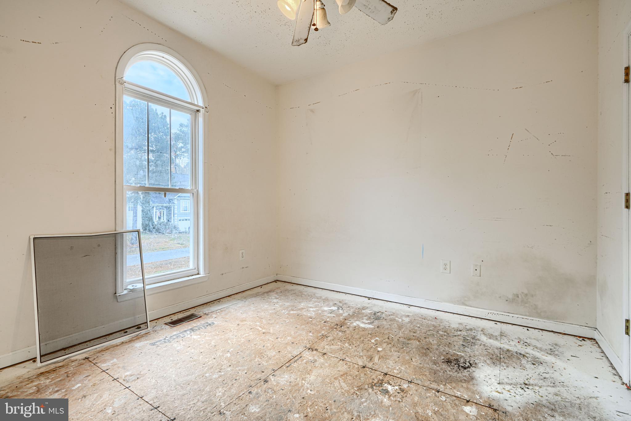 RIVERSIDE MEADOWS - Residential