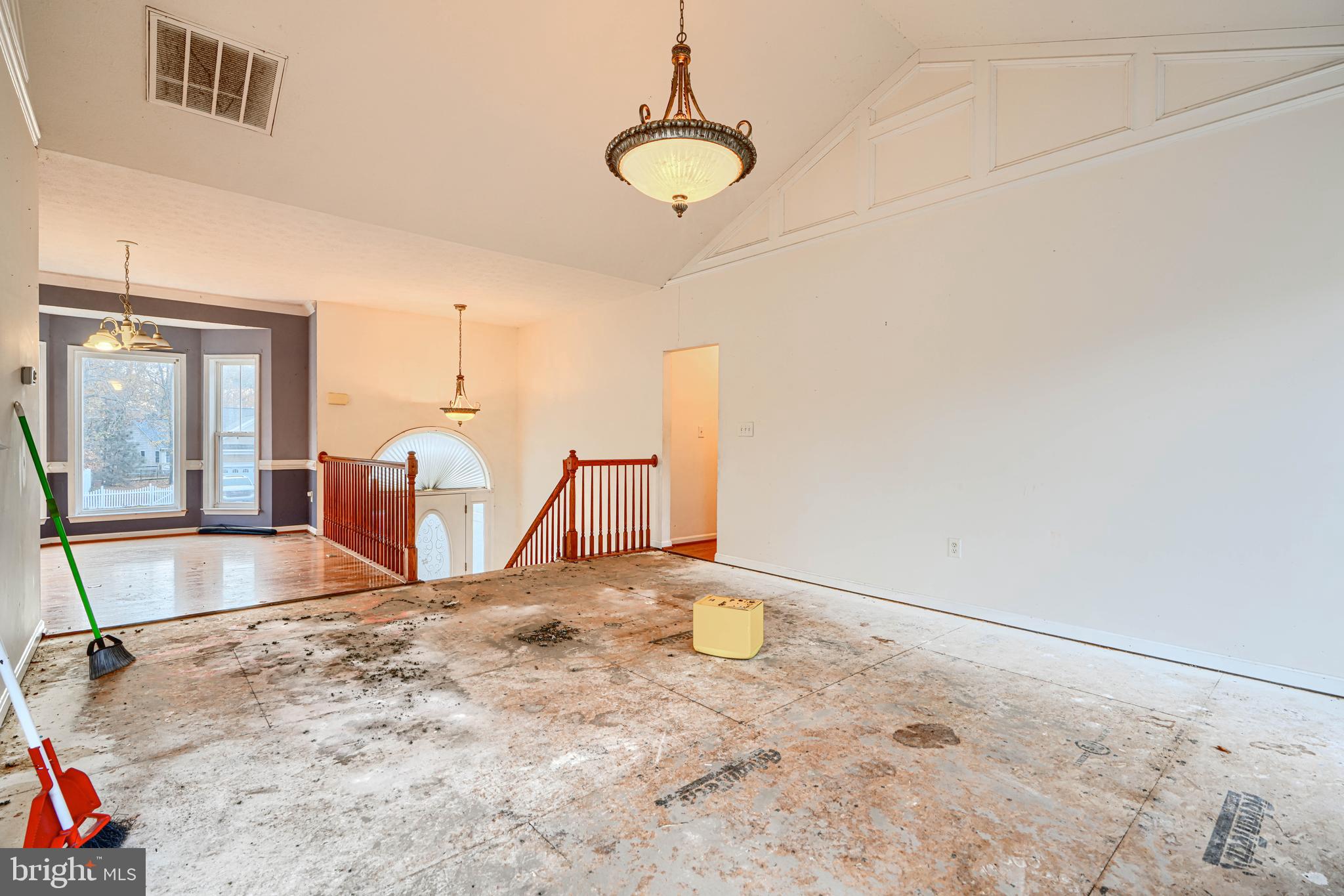 RIVERSIDE MEADOWS - Residential