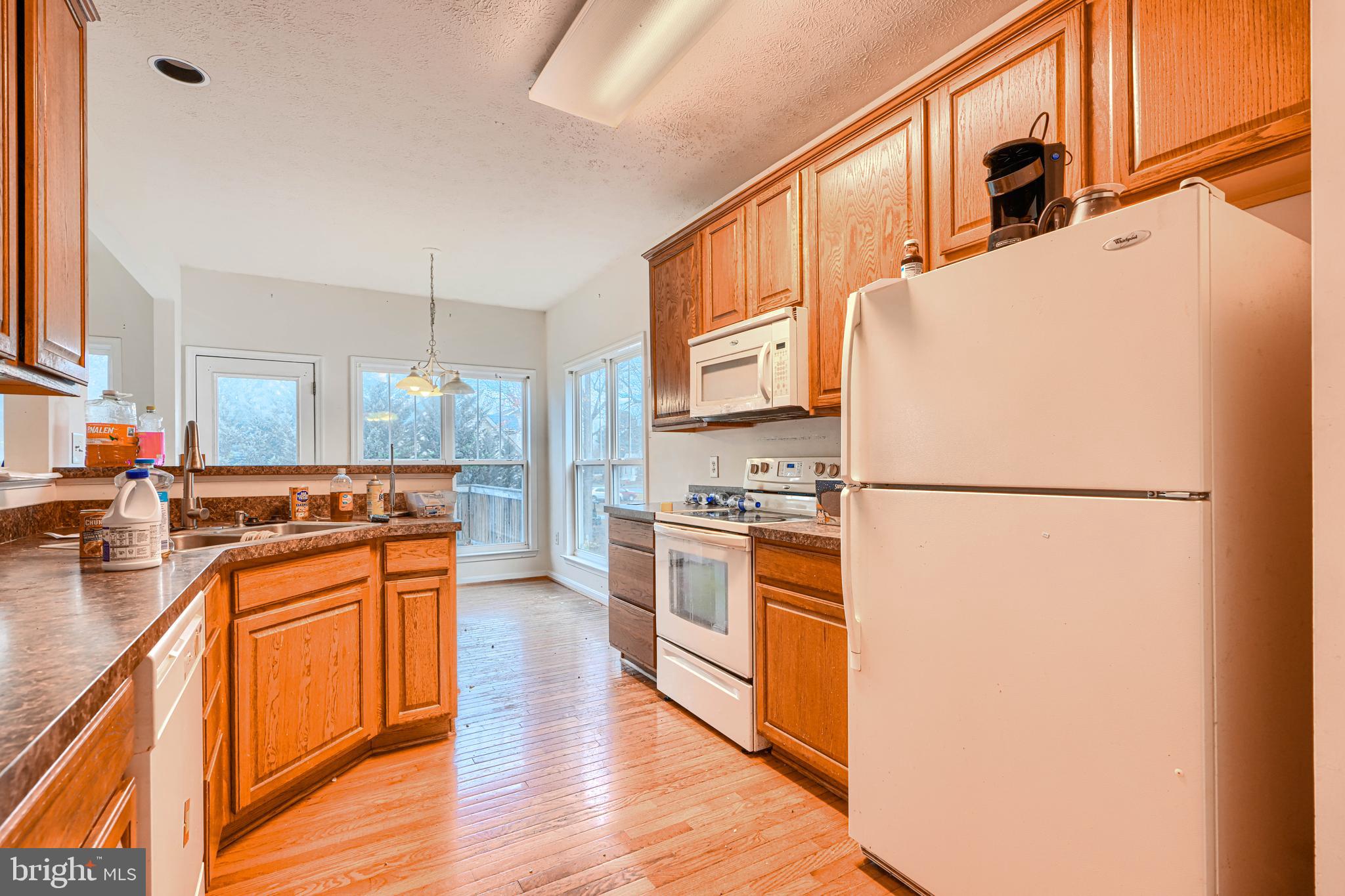 RIVERSIDE MEADOWS - Residential