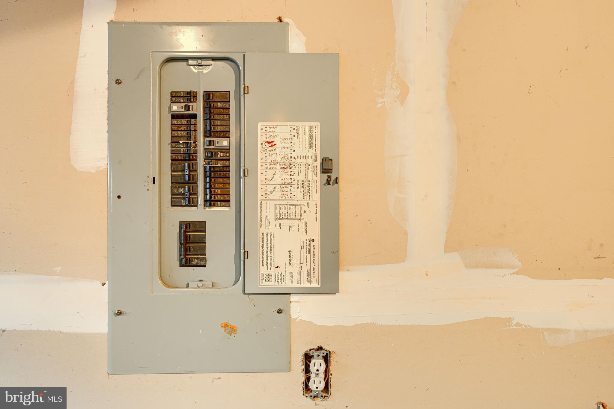 RIVERSIDE MEADOWS - Residential