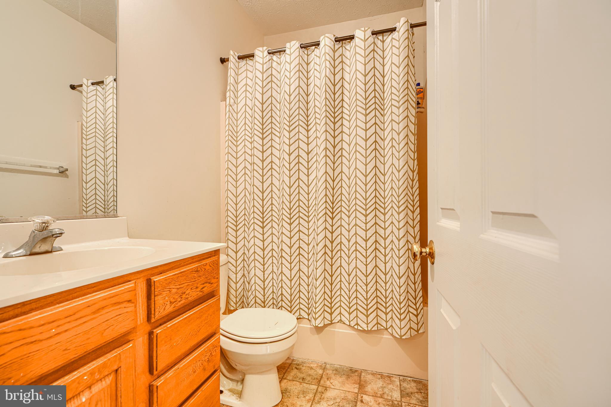 RIVERSIDE MEADOWS - Residential