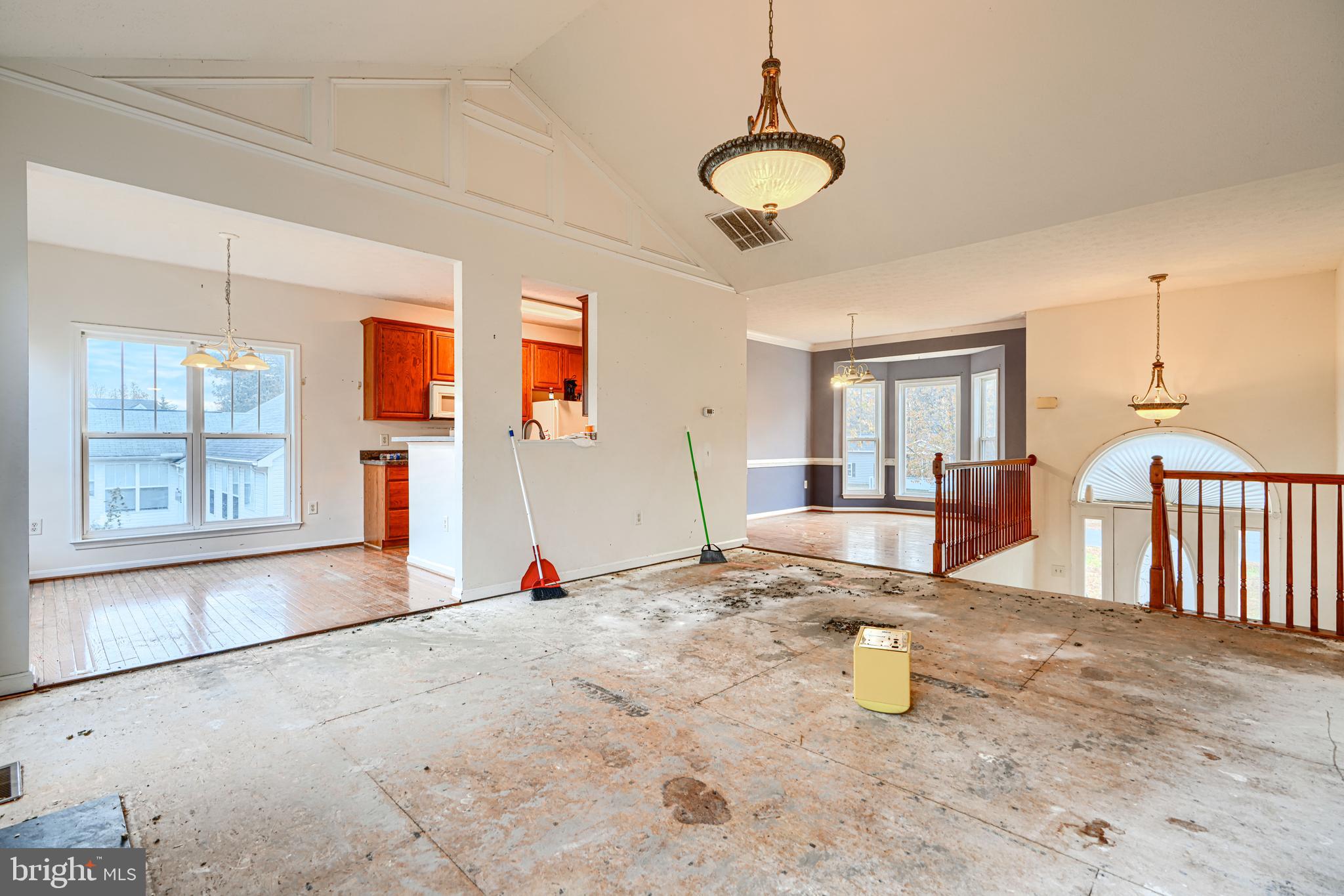 RIVERSIDE MEADOWS - Residential