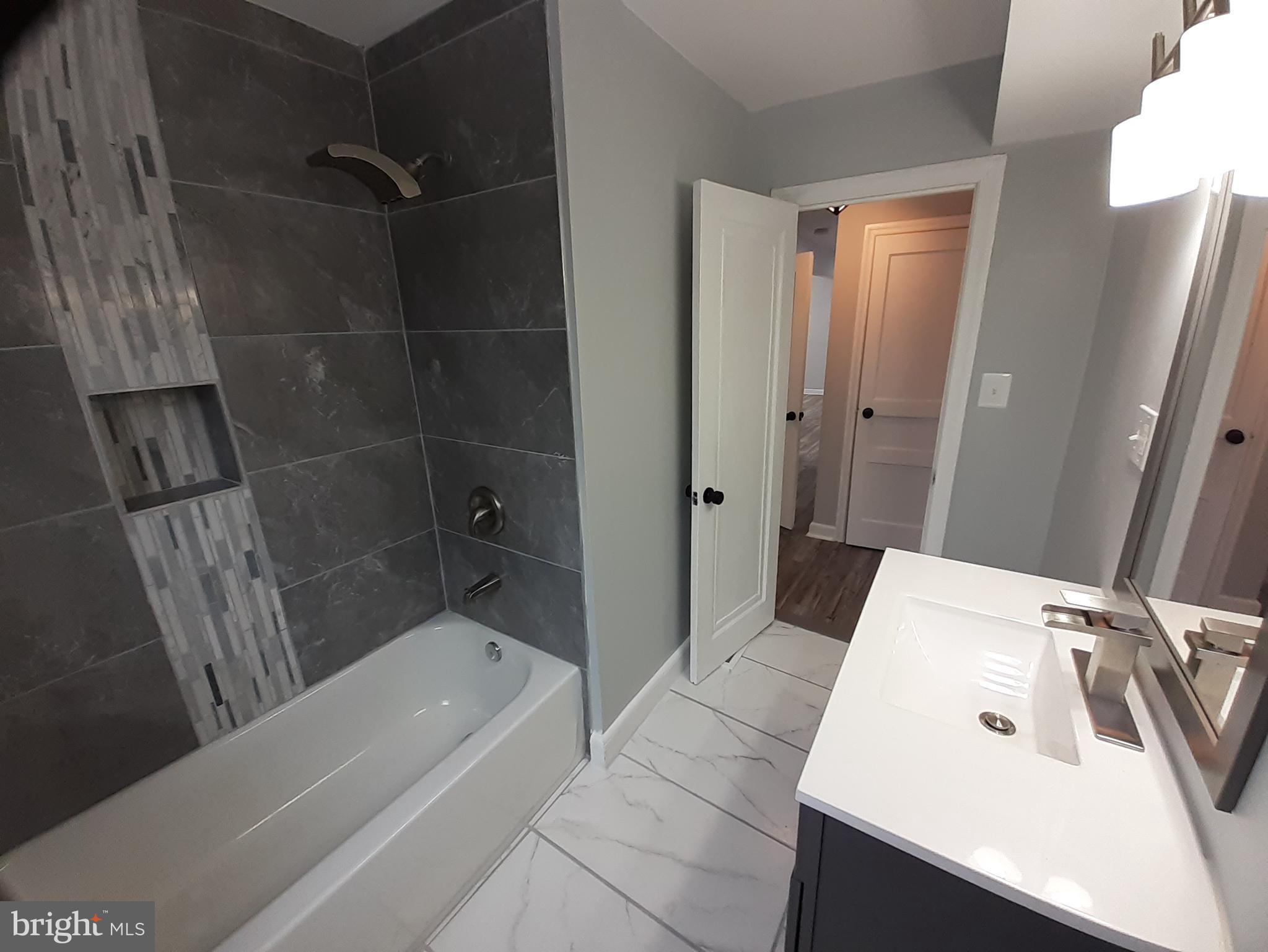 SUNNY ACRES - Residential