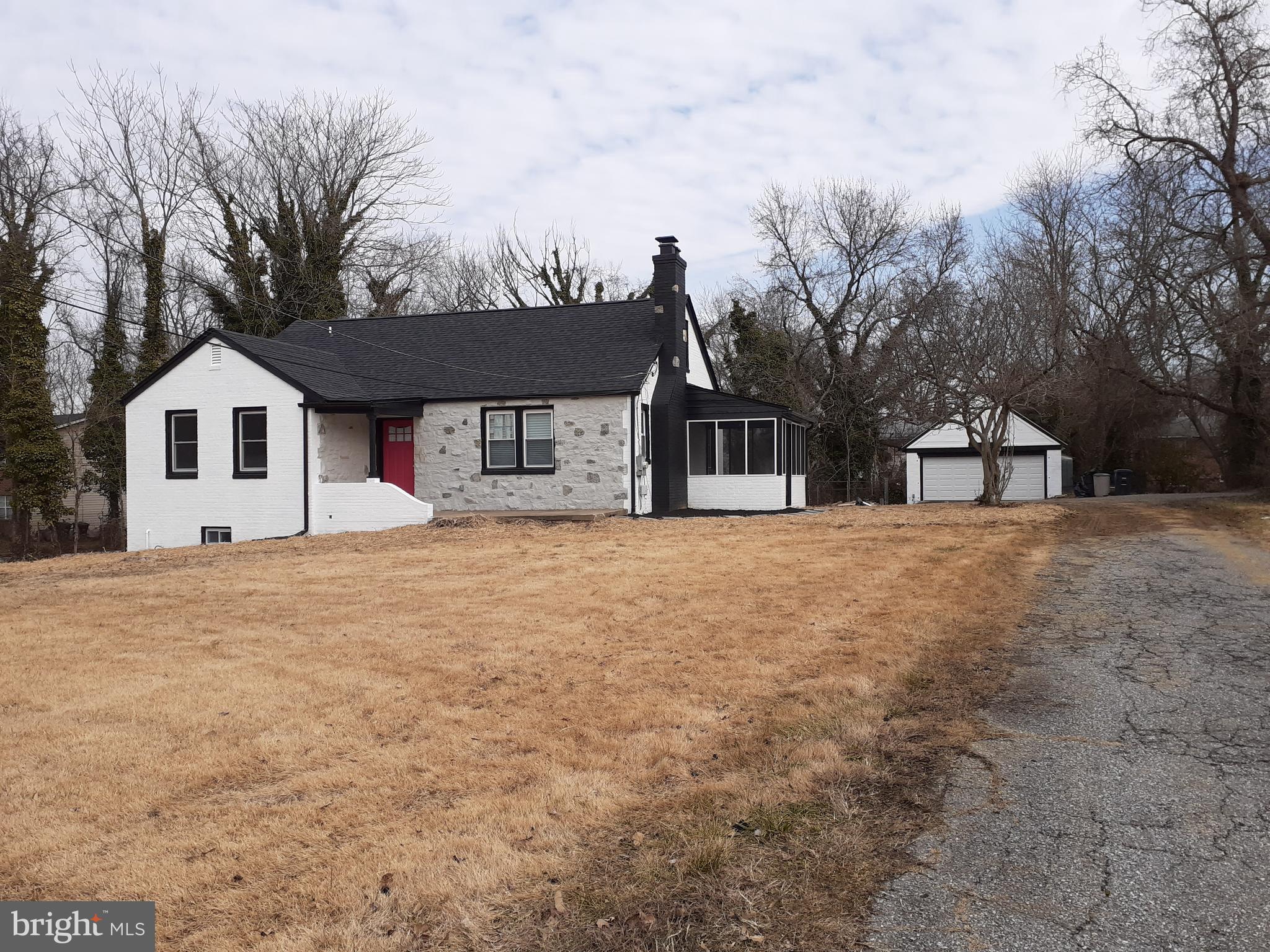 SUNNY ACRES - Residential