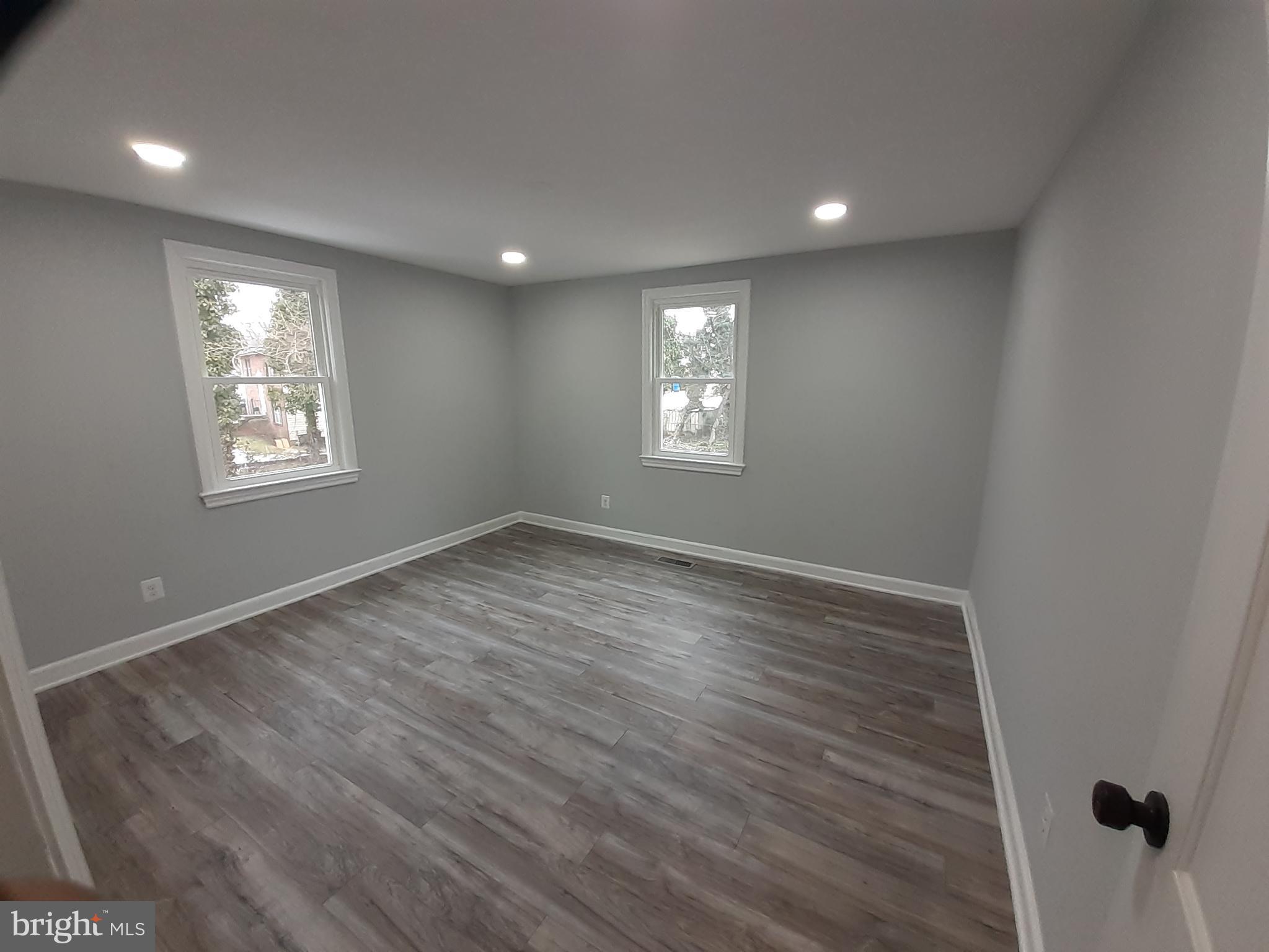 SUNNY ACRES - Residential