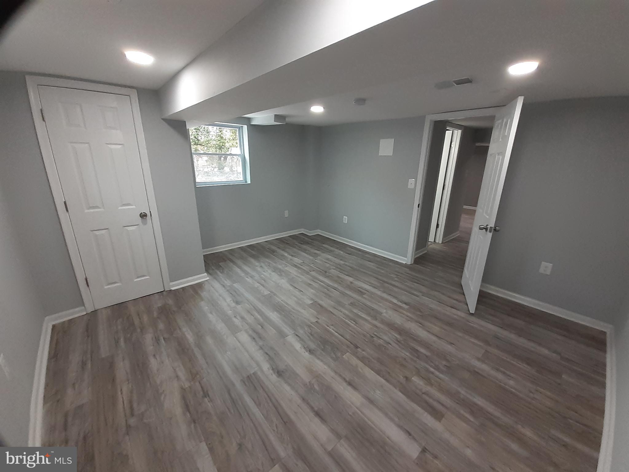 SUNNY ACRES - Residential