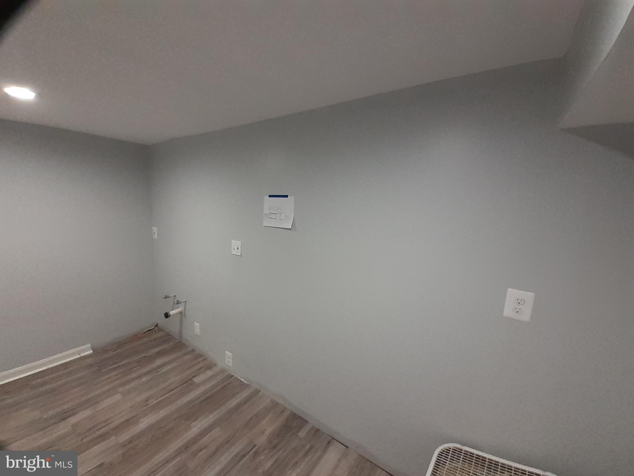 SUNNY ACRES - Residential