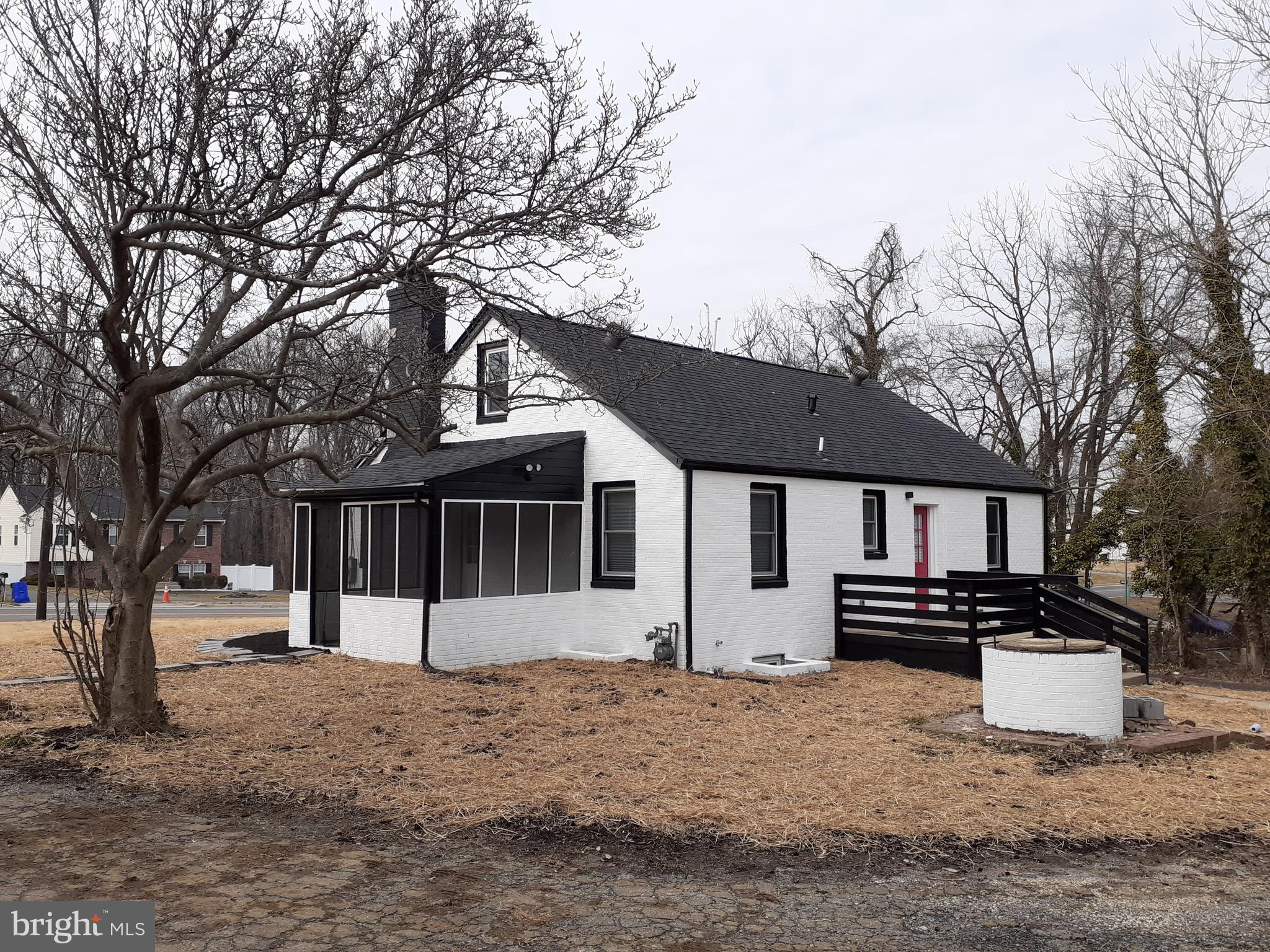 SUNNY ACRES - Residential