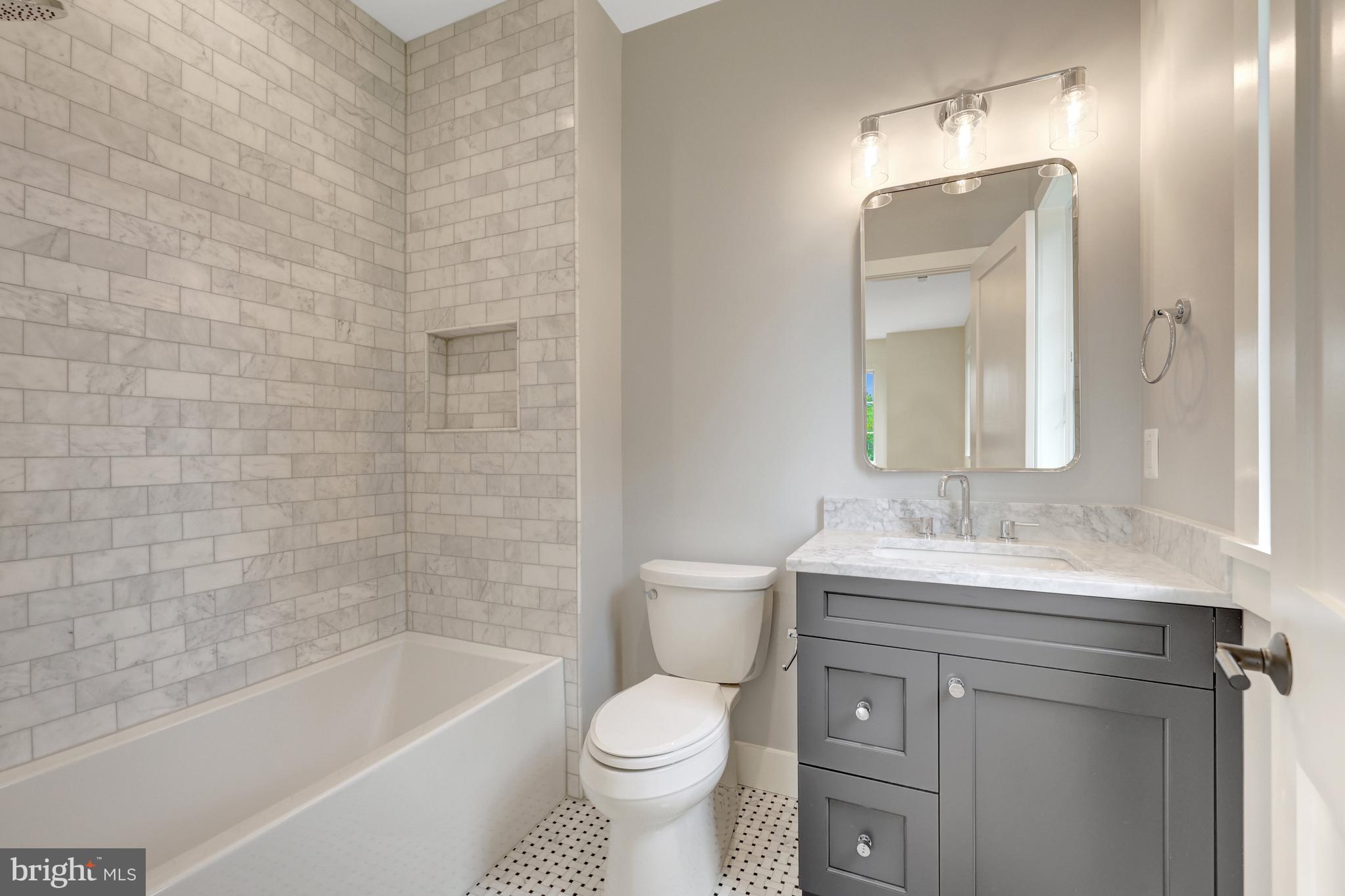 MANORS AT MCNAIR FARMS - Residential