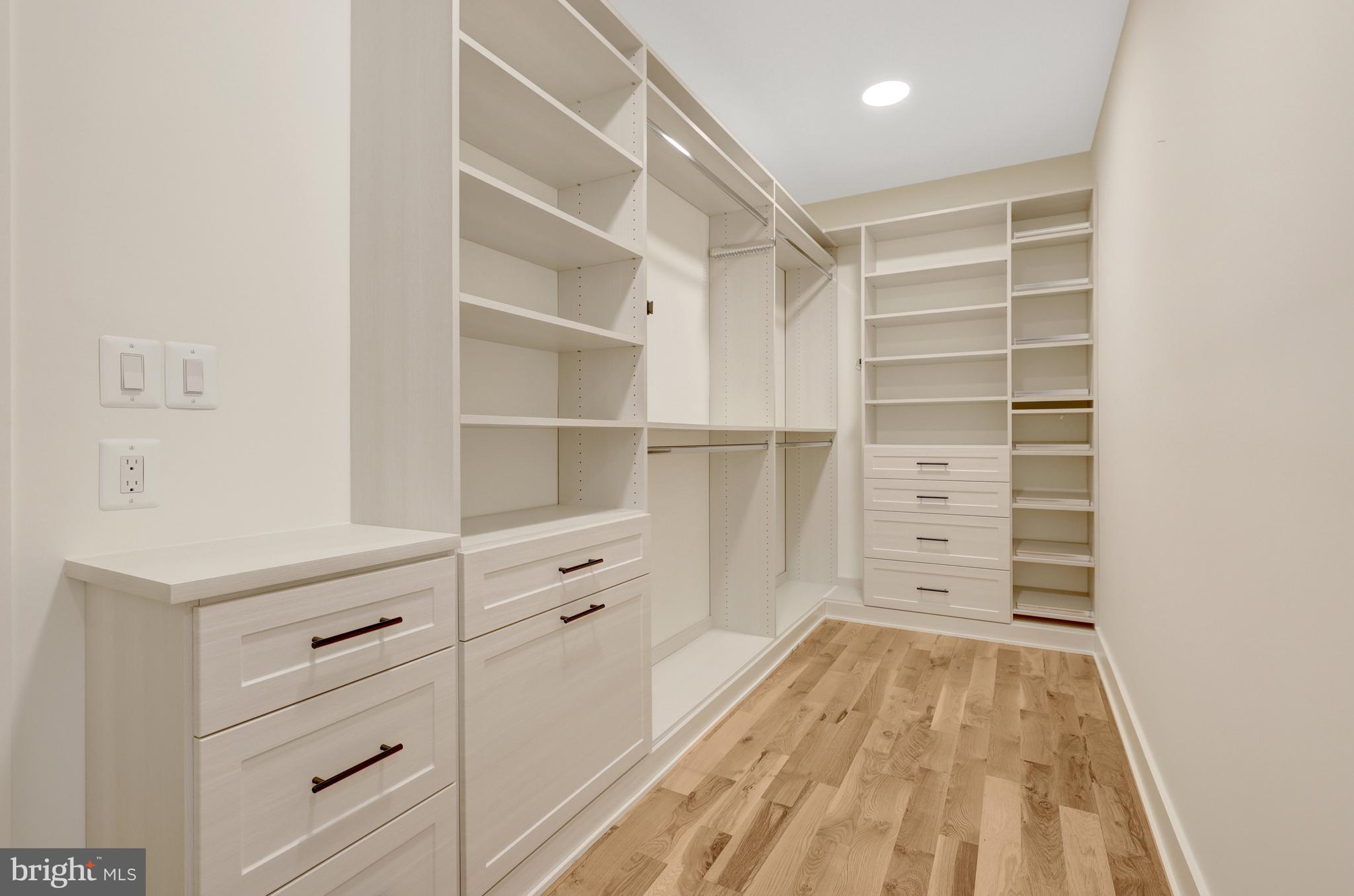 MANORS AT MCNAIR FARMS - Residential