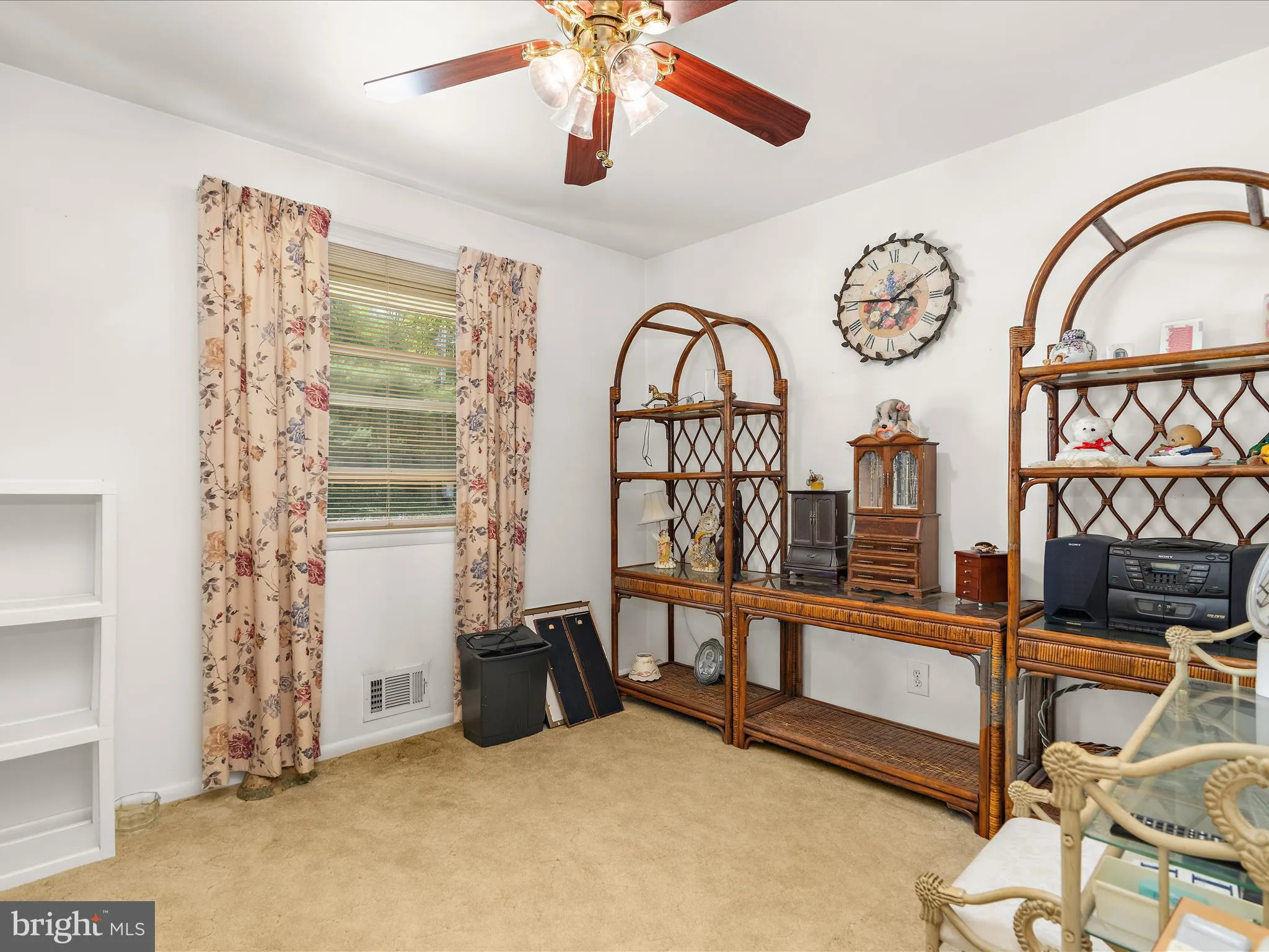 Severna Park, Maryland 21146, United States, 3 Bedrooms Bedrooms, ,3 BathroomsBathrooms,Residential,Active,129394