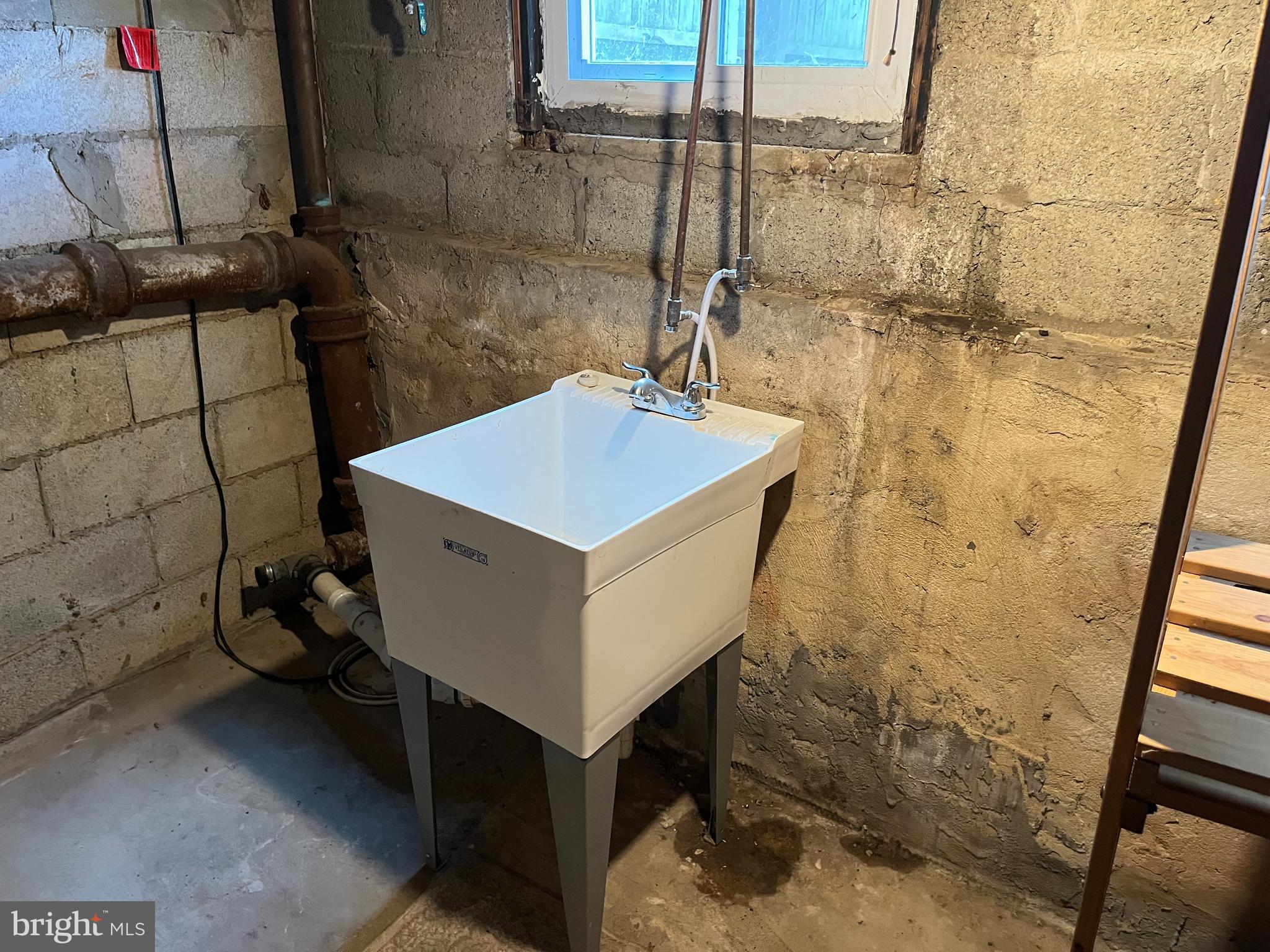 COATESVILLE - Residential