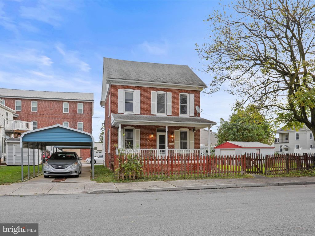 Photo of 3 Sprenkle Avenue, HANOVER, PA 17331 (MLS # PAYK2091930)