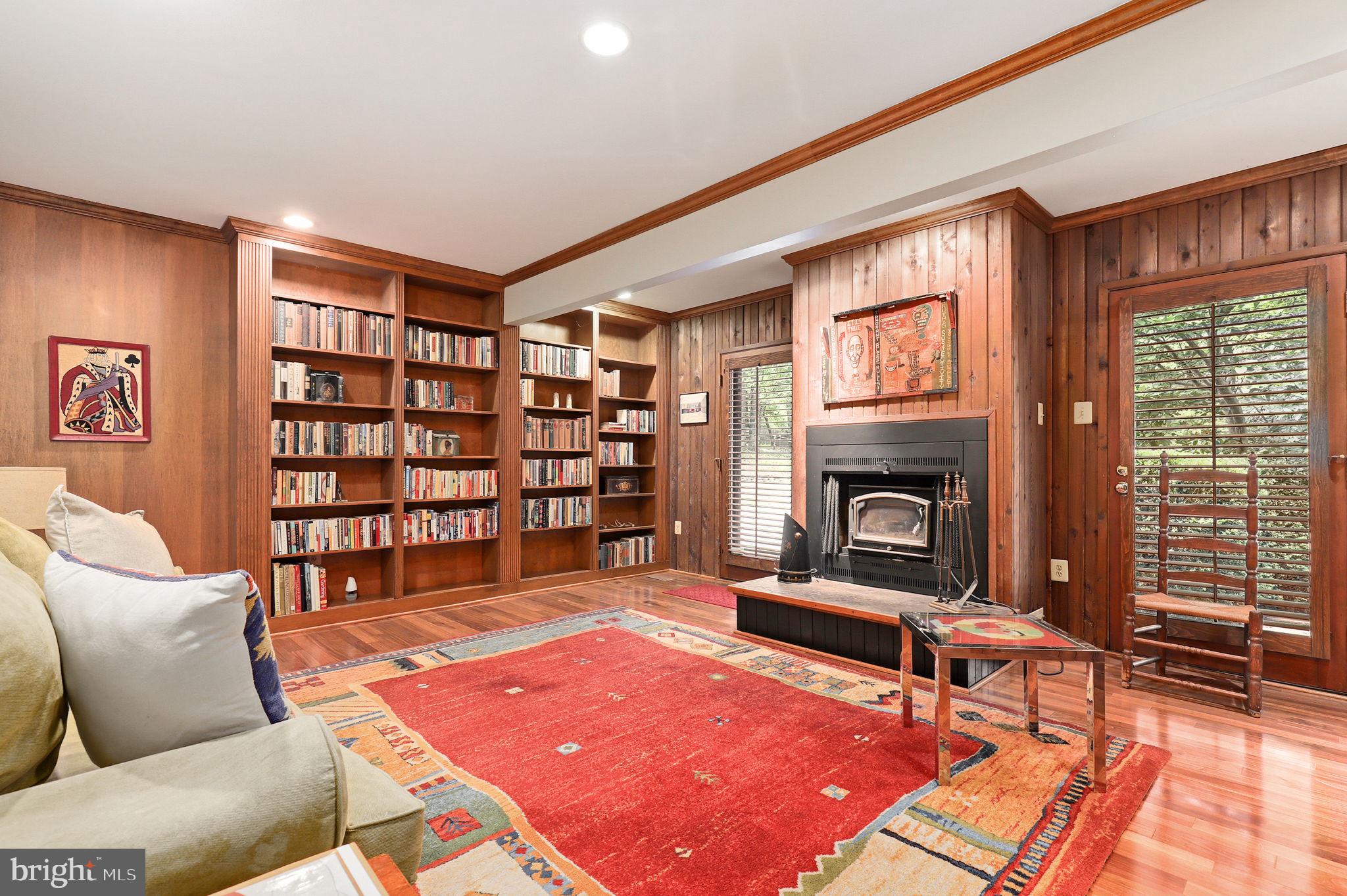 OWINGS MANOR - Residential