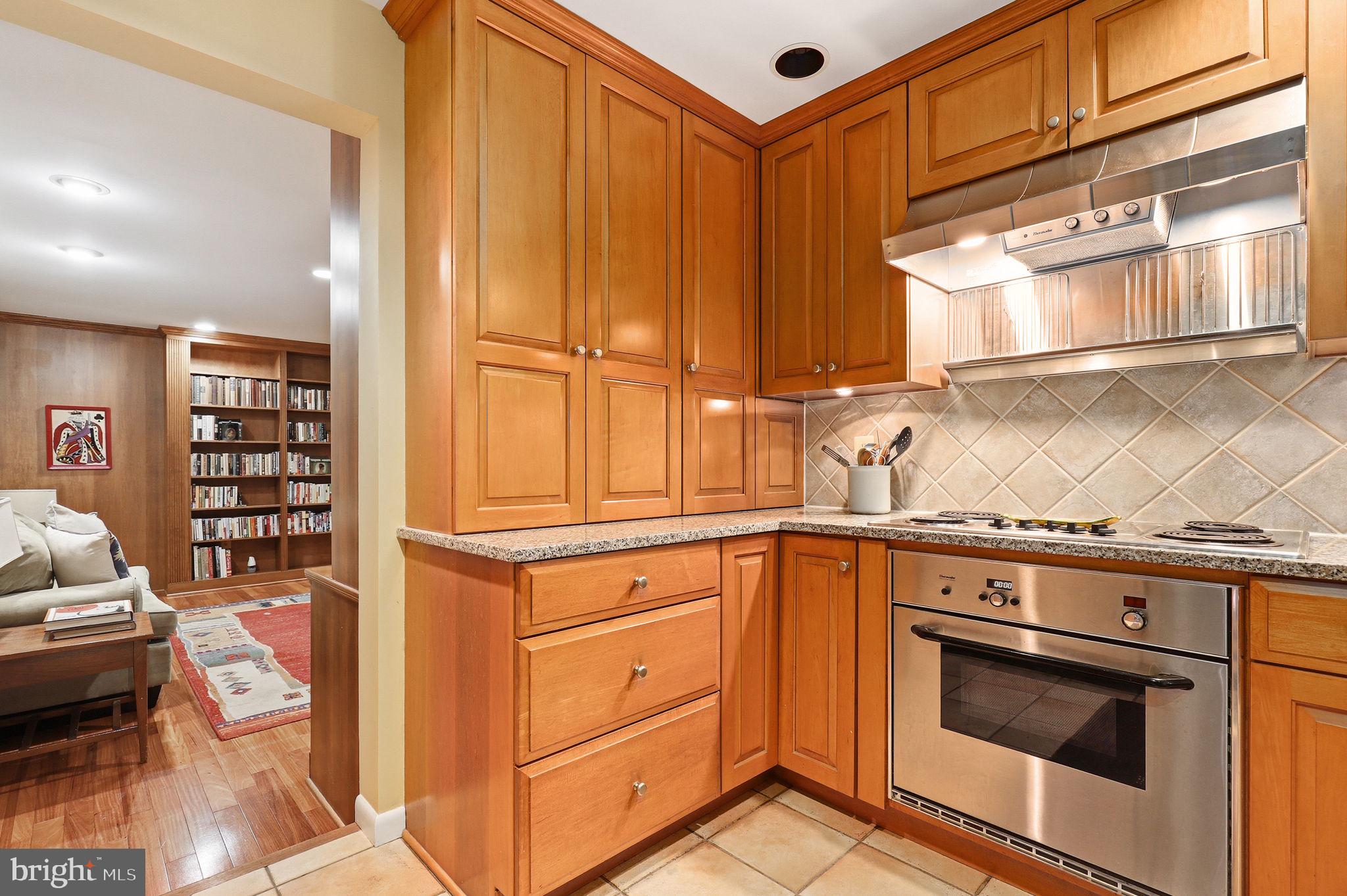 OWINGS MANOR - Residential