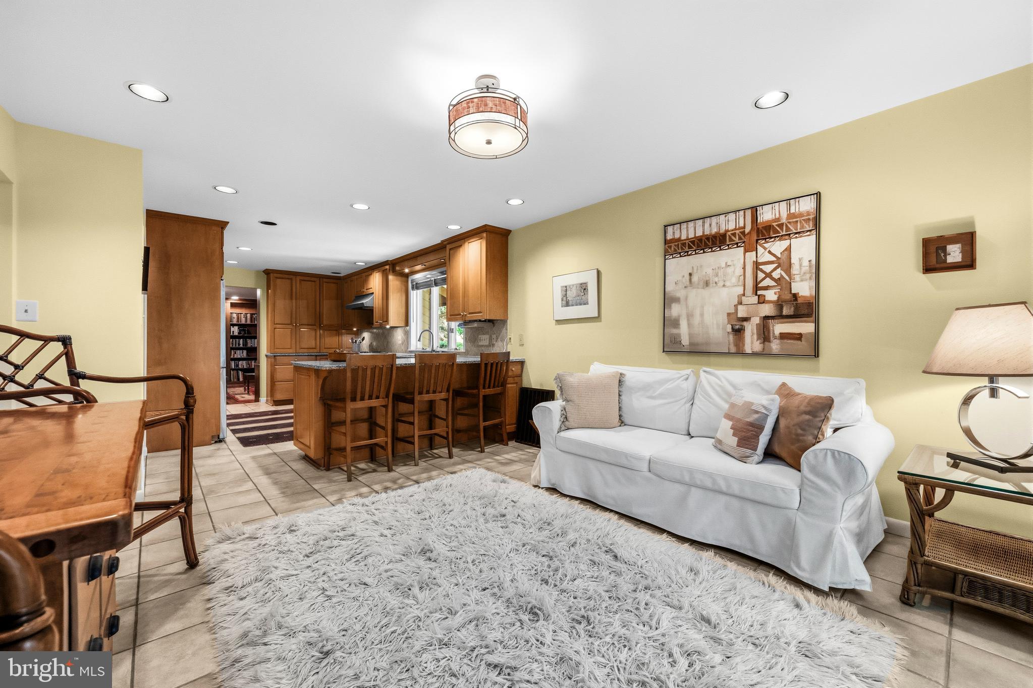 OWINGS MANOR - Residential