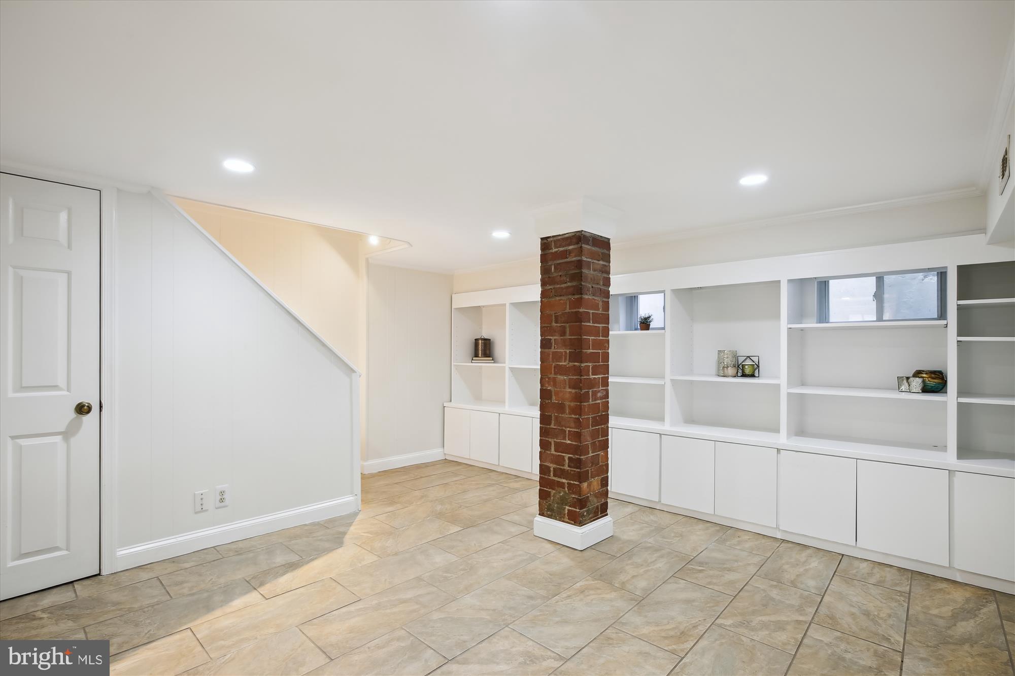FAIRLINGTON VILLAGES - Residential