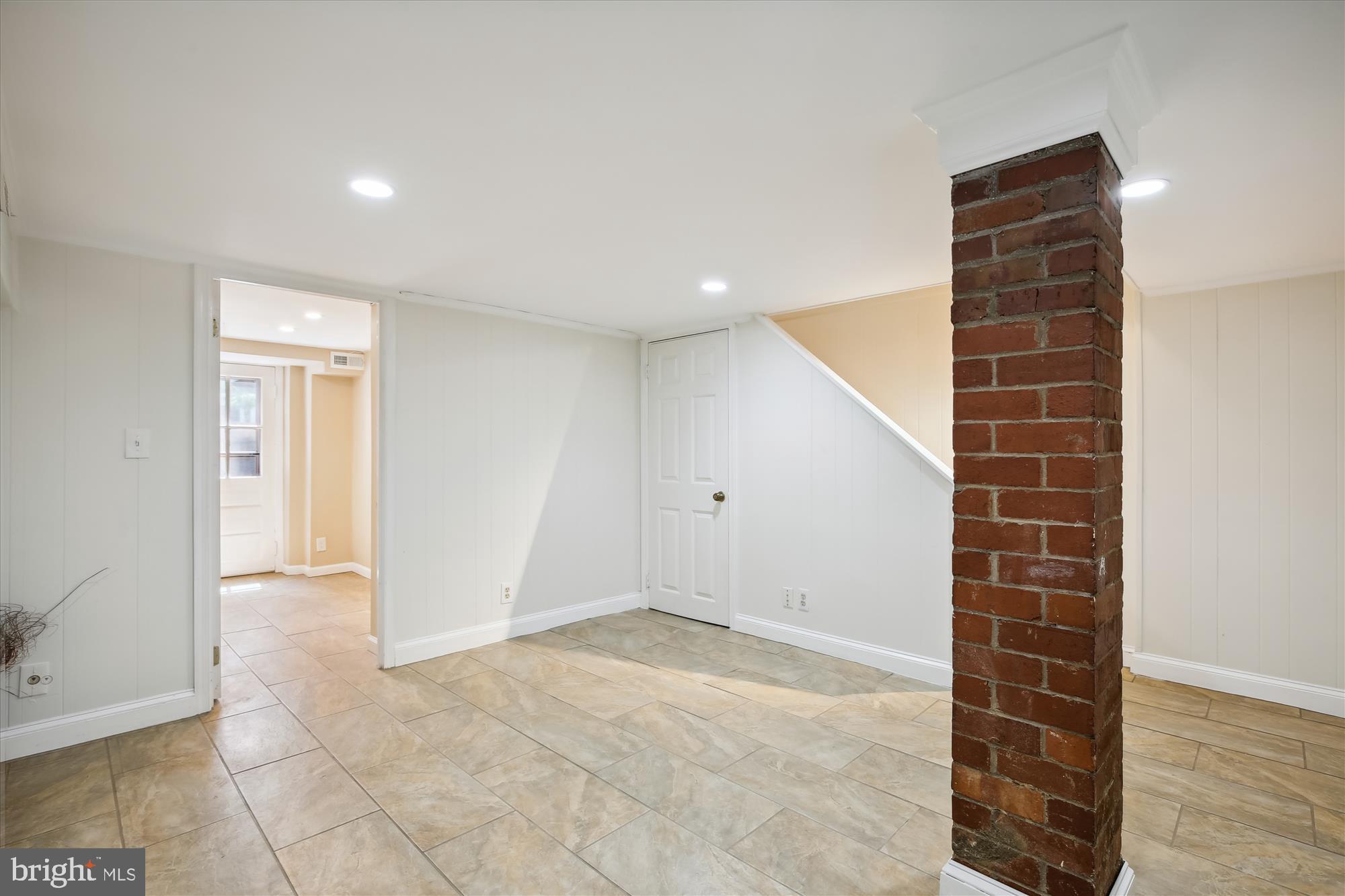 FAIRLINGTON VILLAGES - Residential