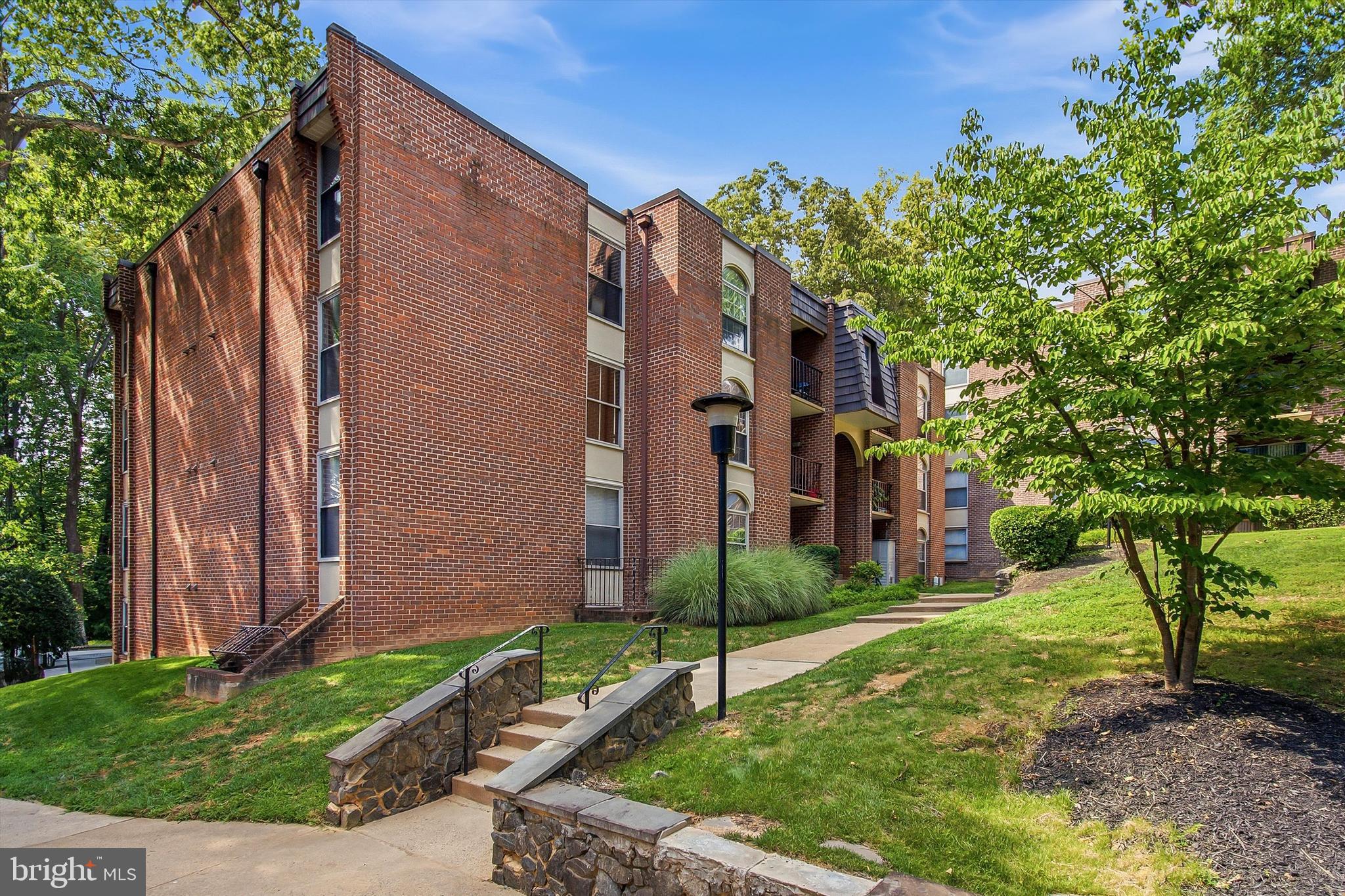 3318 WOODBURN VILLAGE DRIVE T3