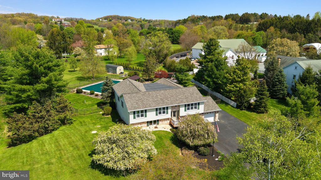 Photo of 4263 Park Avenue, SLATINGTON, PA 18080 (MLS # PALH2015362)