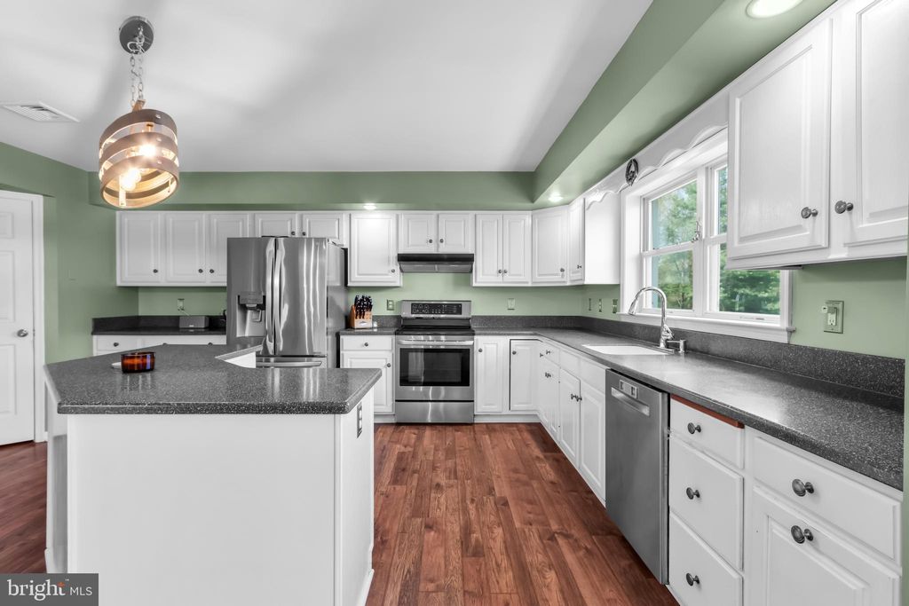 Photo of 4263 Park Avenue, SLATINGTON, PA 18080 (MLS # PALH2015362)