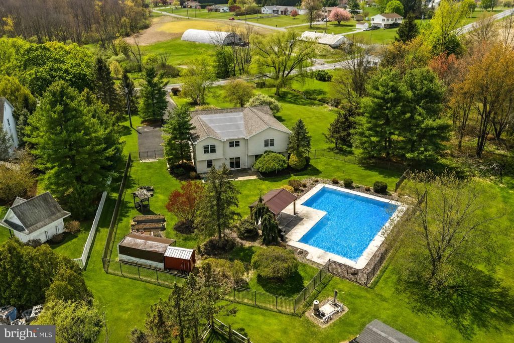 Photo of 4263 Park Avenue, SLATINGTON, PA 18080 (MLS # PALH2015362)