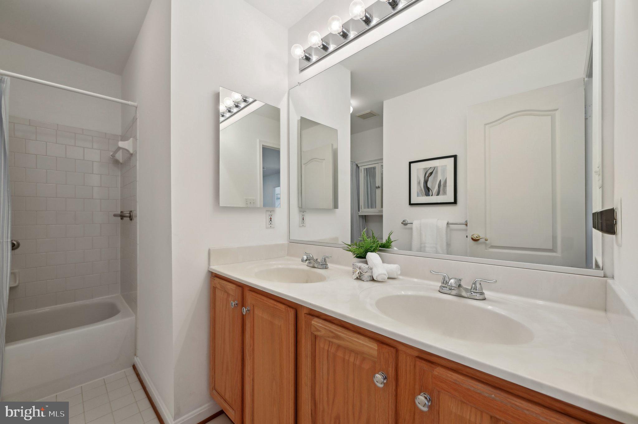 MANORWOOD - Residential