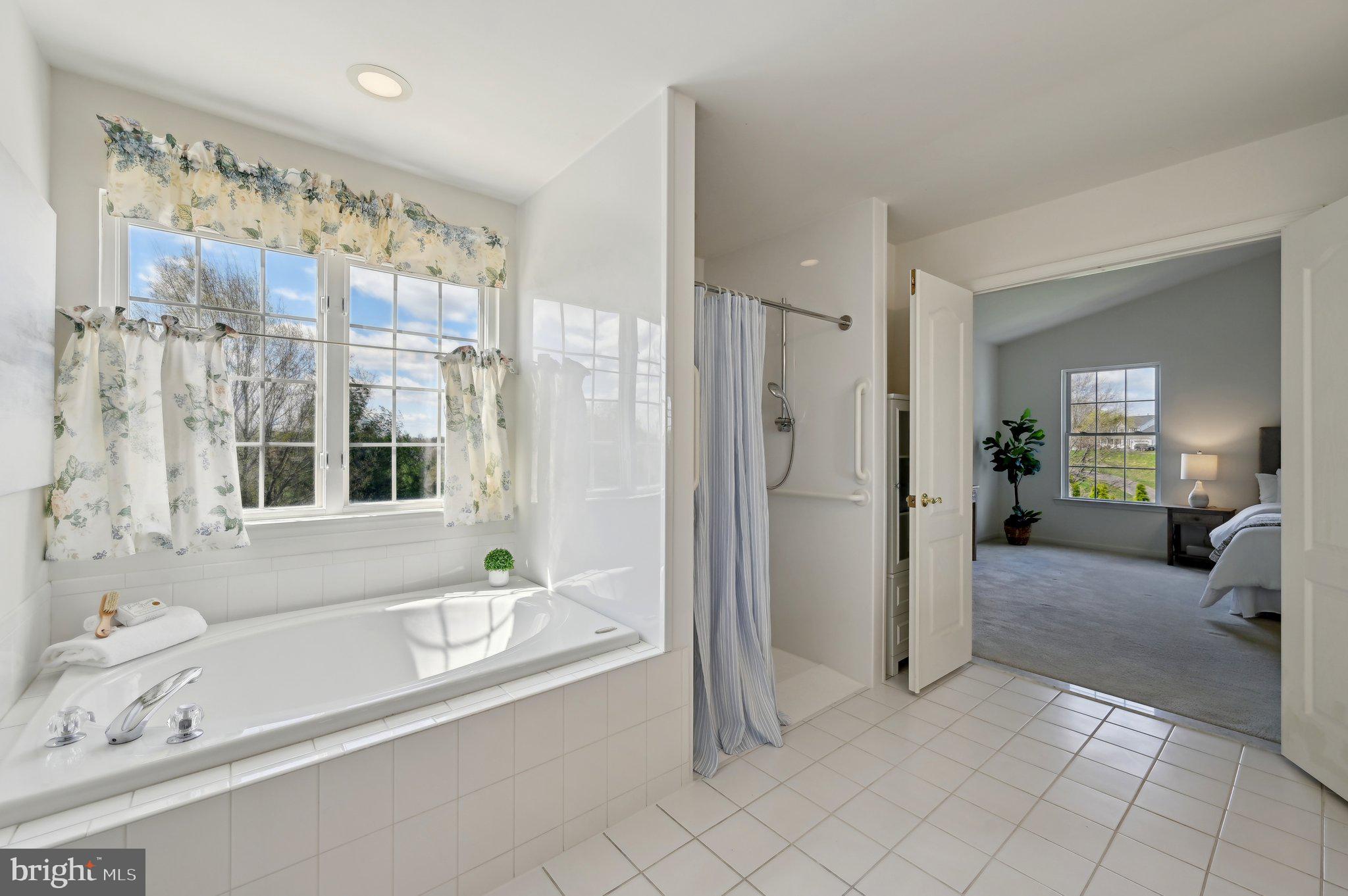 MANORWOOD - Residential