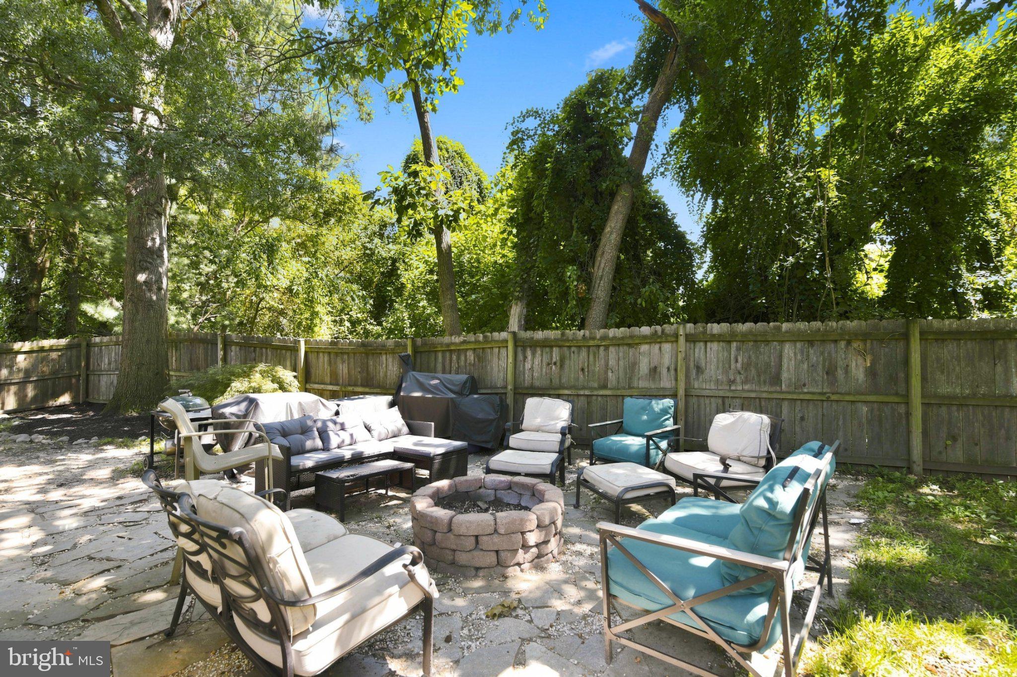 1822 SEVERN HILLS LANE