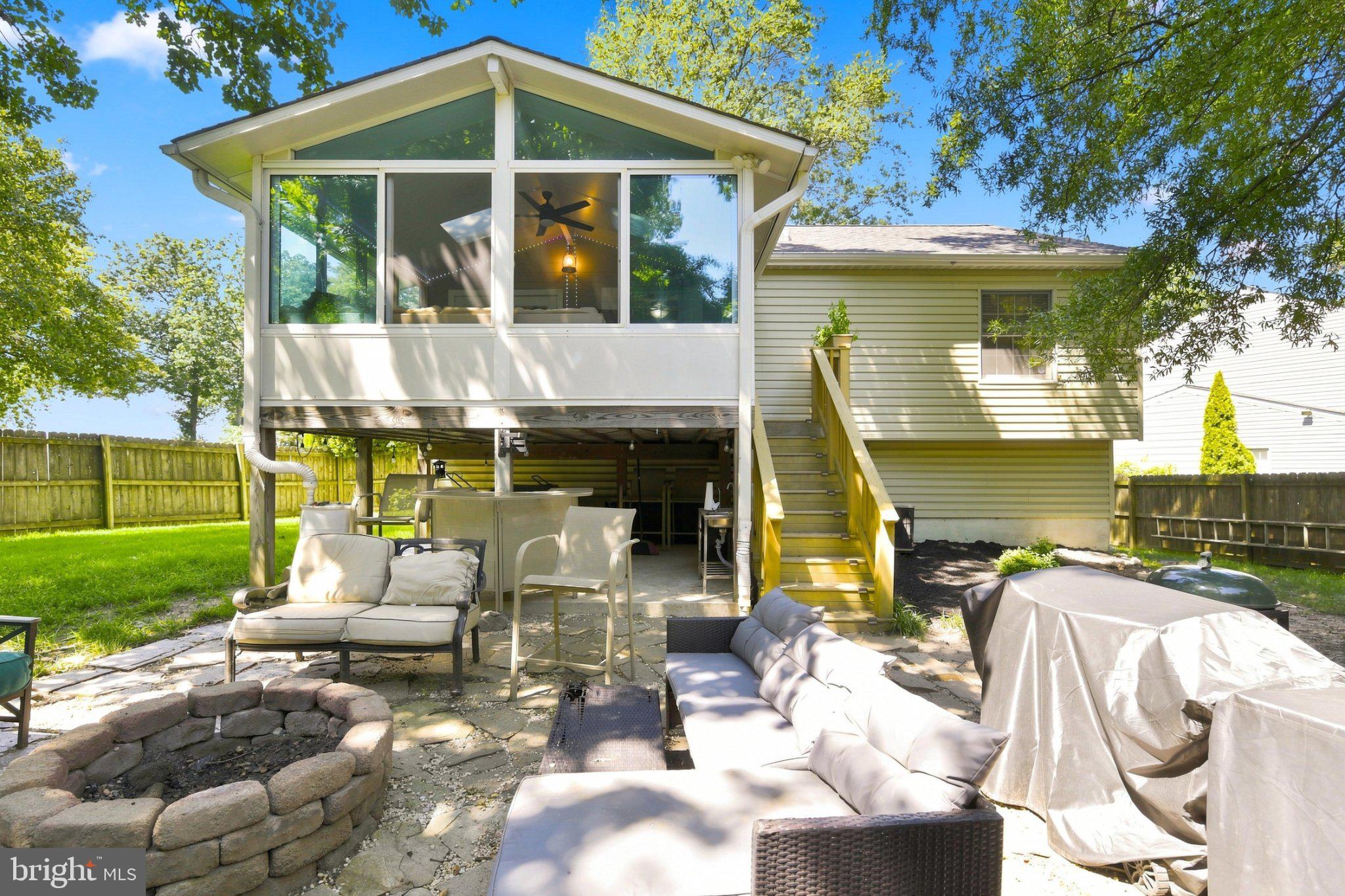 1822 SEVERN HILLS LANE