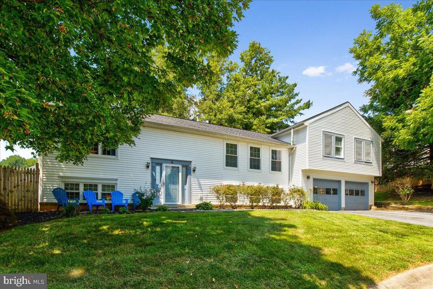 Come check out this beautiful and well maintained split level home!  This home has lots of SPACE and has been updated! Natural lights all throughout the house! SPACIOUS 5 ROOMS, 5 FULL BATHROOMS, and two SOAKING TUBS! MASTER-SUITE with walk-in closet. Also another walk in closet can be for him/linen or extra storage. In addition to the master bedroom, the home features two bedrooms with ENSUITE BATHROOMS as well. UPDATES INCLUDE  newer roof, new flooring throughout, remodeled bathrooms and more!

Walk into a two story Ceramic Foyer Entry. Eat-In KITCHEN with lots of natural lights, GRANITE countertops, 48" Cabinetry, a nice size PANTRY, Gas stove, and Stainless steel appliances.  Open floor plan, features Large Combined formal Dining and Living room.

Finished WALK-OUT Lower Level with FULL BATH with a large extra ROOM with lots of windows for exercise or for the in-laws.  The Family Room has a brick fireplace for your enjoyment and MORE!!  Step out to the lovely backyard with a patio for your BBQ.  1/3-ACRE AND FENCED backyard. Home is on a CulDeSac . ROOF is less than 5 years old***2-CAR-GARAGE***  nice Driveway  for more  parking spaces. GAS-Heat/DualZoneHVAC. HOME WARRANTY. NO HOA! A MUST SEE!  Dont miss out!  Please Schedule online with Showing Time for Appointment! Please leave a review.