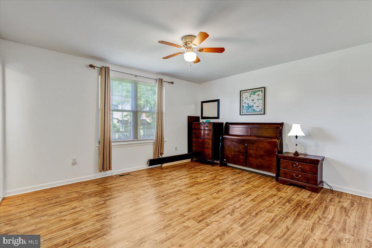 HUNTERS WOODS - Residential