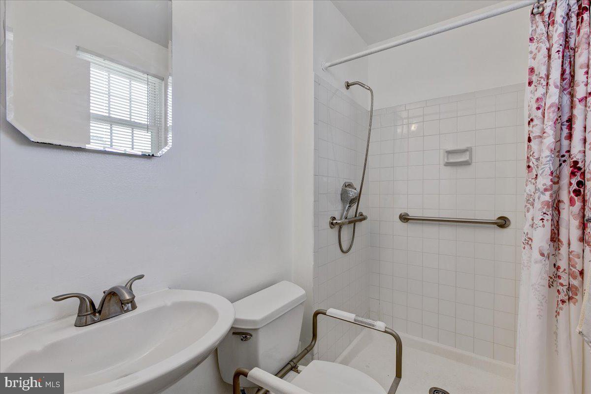 HUNTERS WOODS - Residential