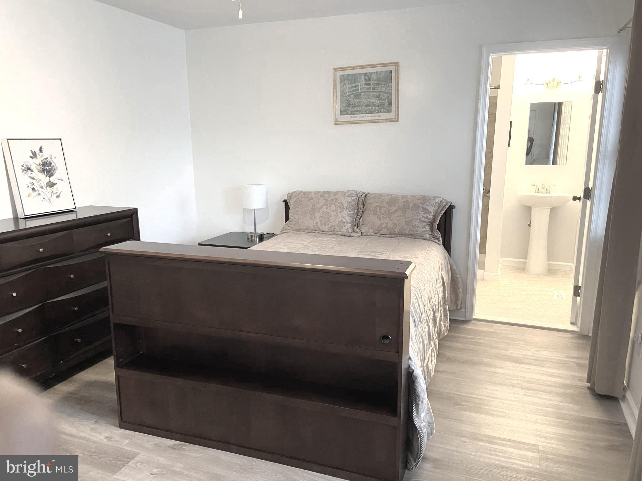 HUNTERS WOODS - Residential