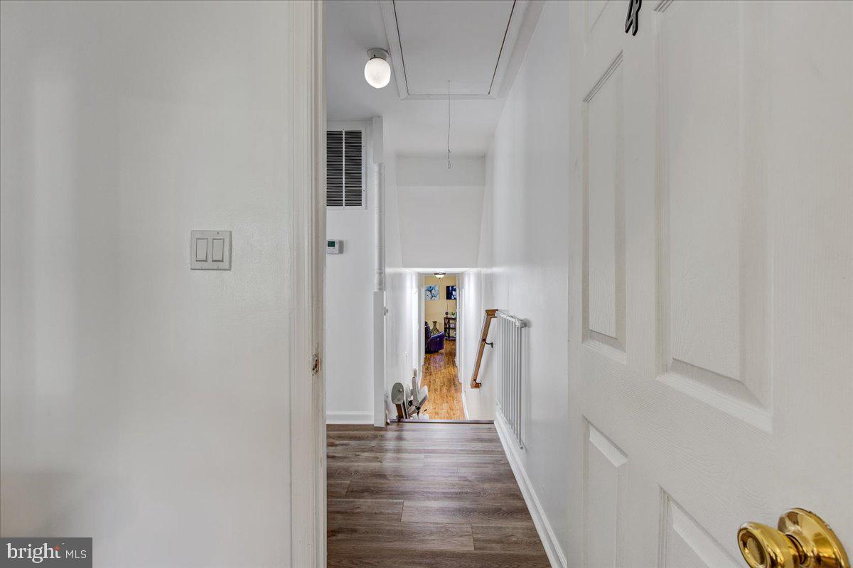 HUNTERS WOODS - Residential