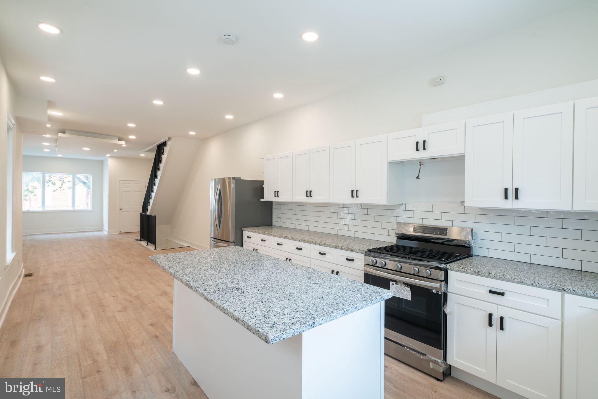 POINT BREEZE - Residential Lease