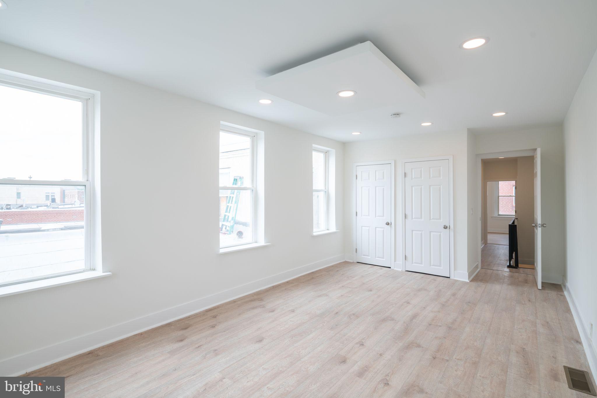 POINT BREEZE - Residential Lease