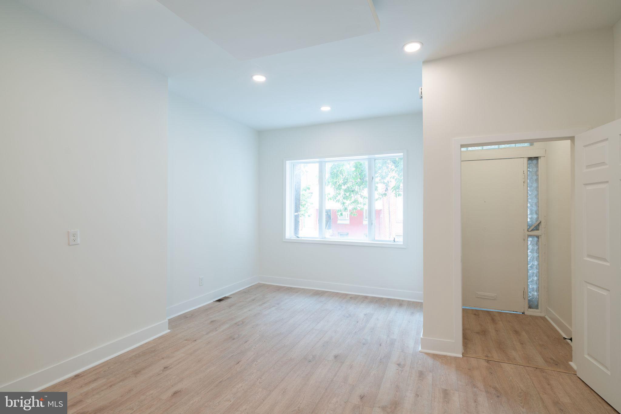 POINT BREEZE - Residential Lease