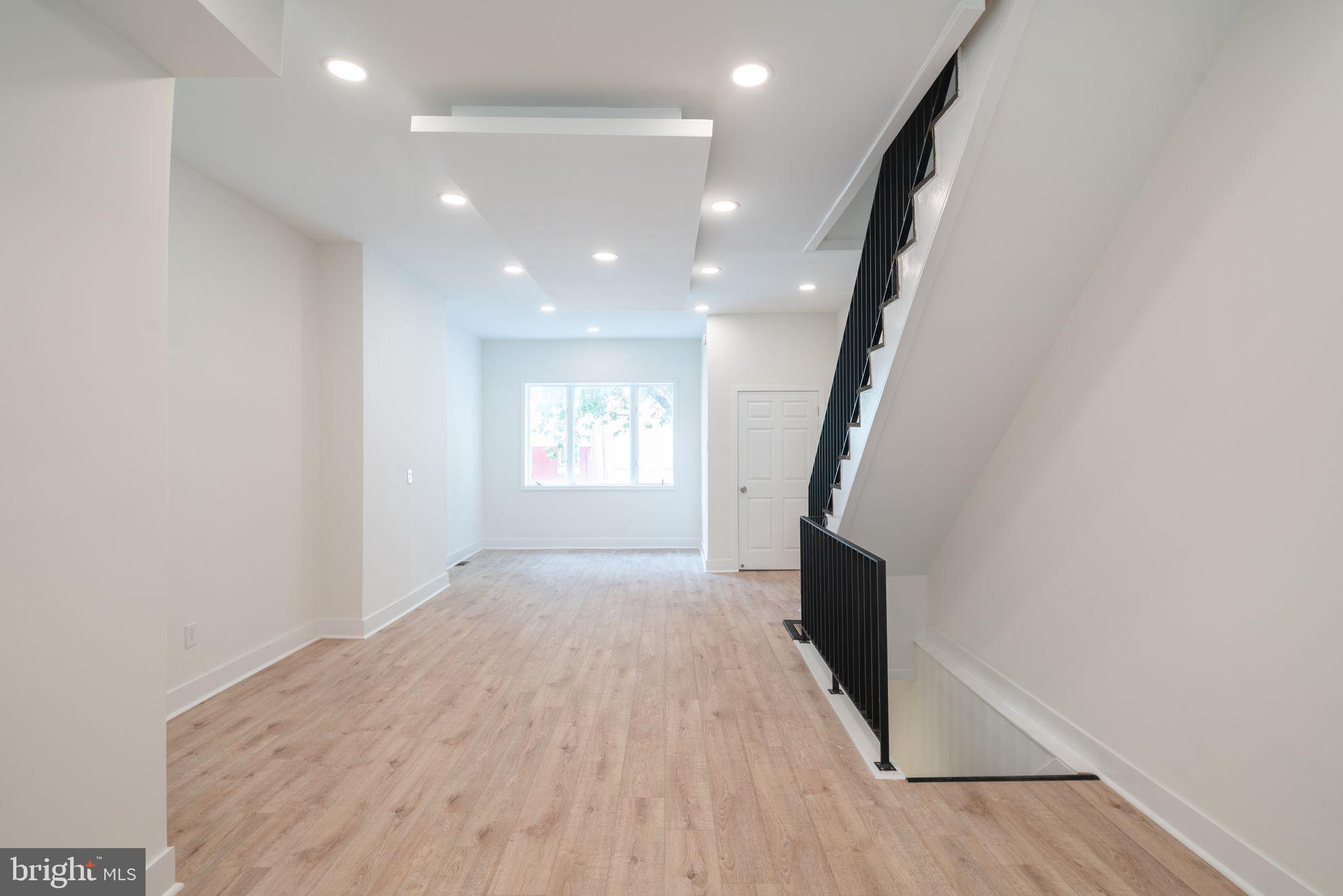 POINT BREEZE - Residential Lease