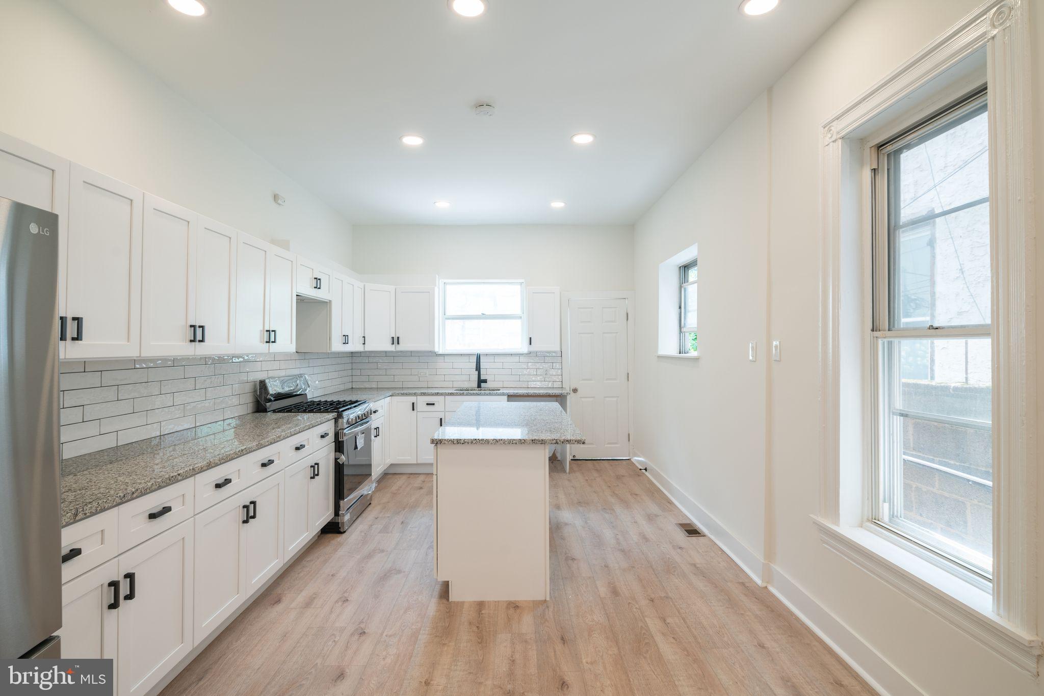 POINT BREEZE - Residential Lease