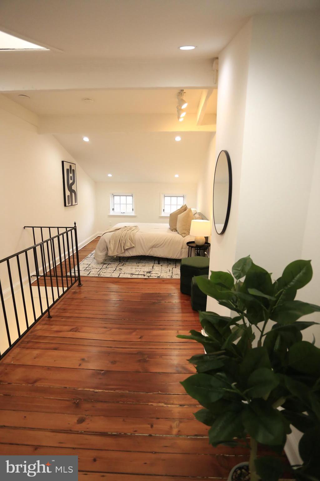 FEDERAL HILL HISTORIC DISTRICT - Residential Lease