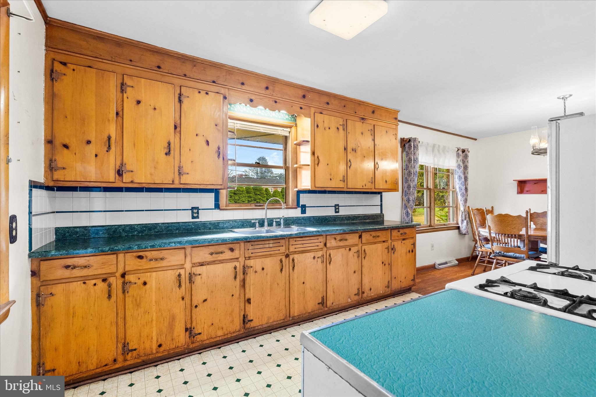 PLEASANT VIEW HEIGHTS - Residential