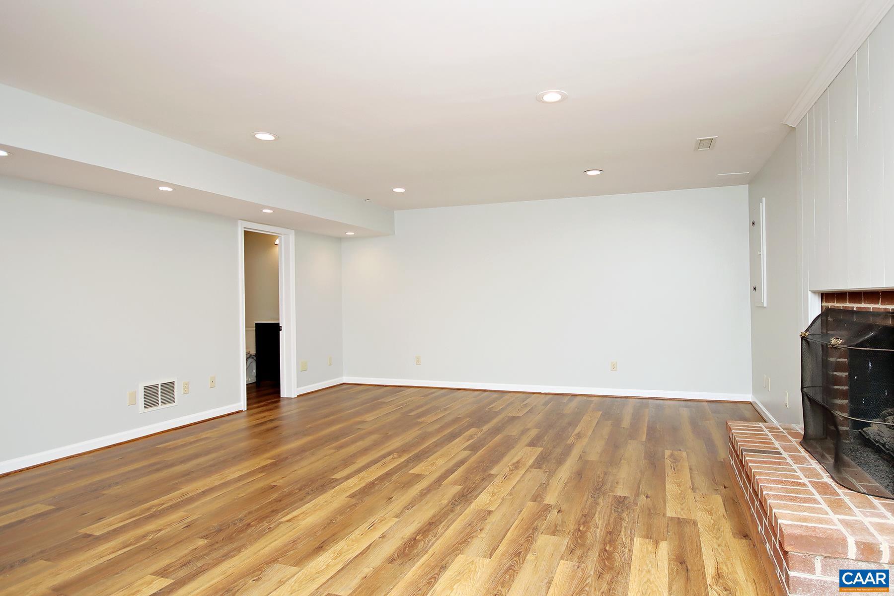 REDFIELDS - Residential